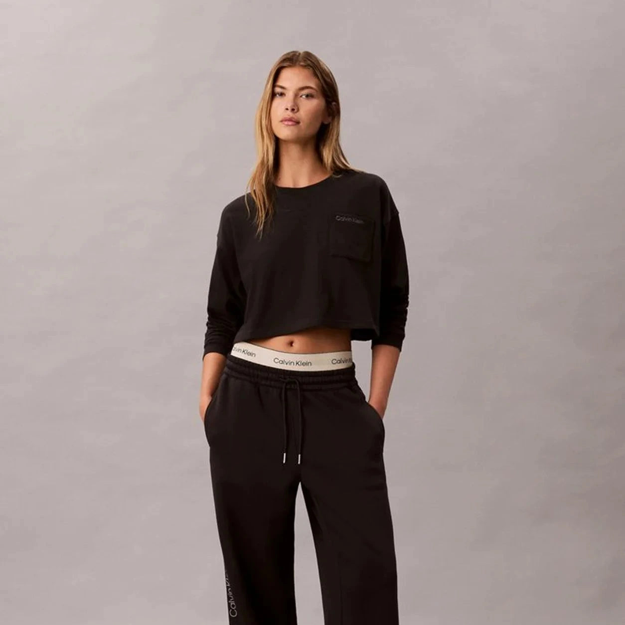 CROPPED LOUNGE חולצת טי