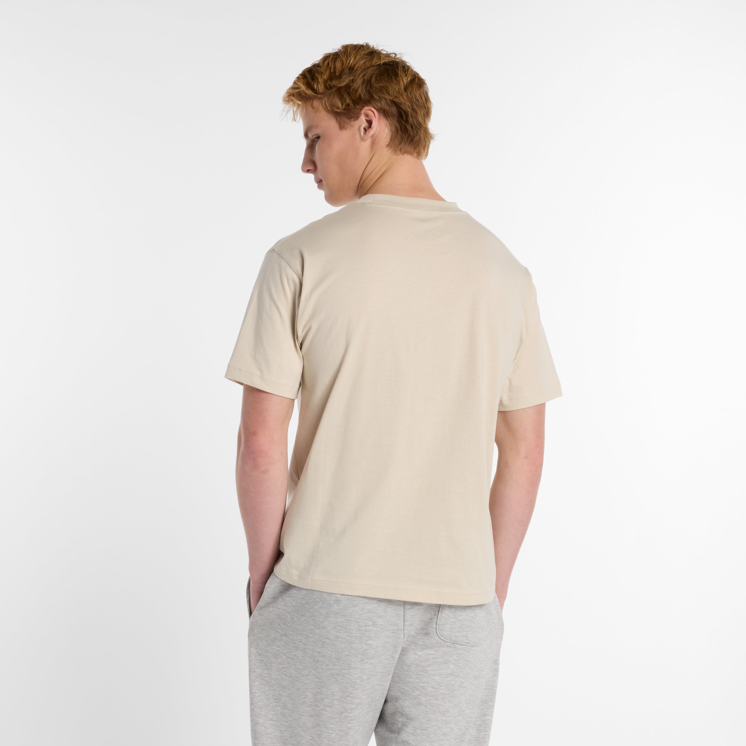 Reimagined Graphic טישרט