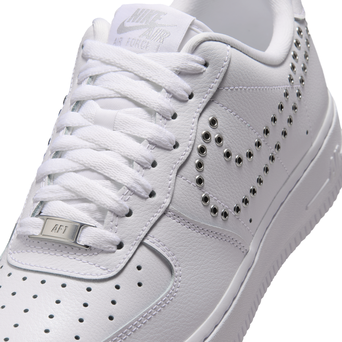 AIR FORCE 1 '07 LV8 סניקרס