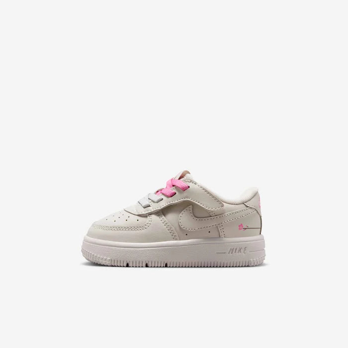 FORCE 1 LOW סניקרס