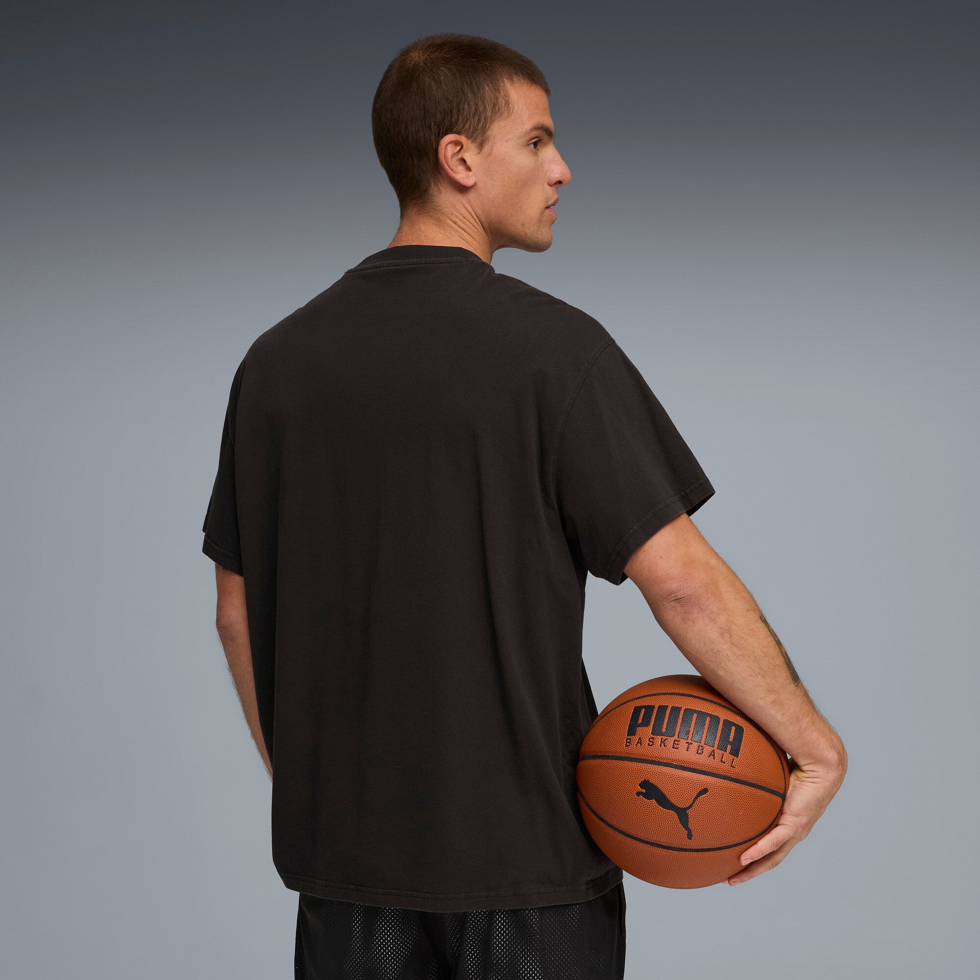 SWISH טי שירט מפתח עגול