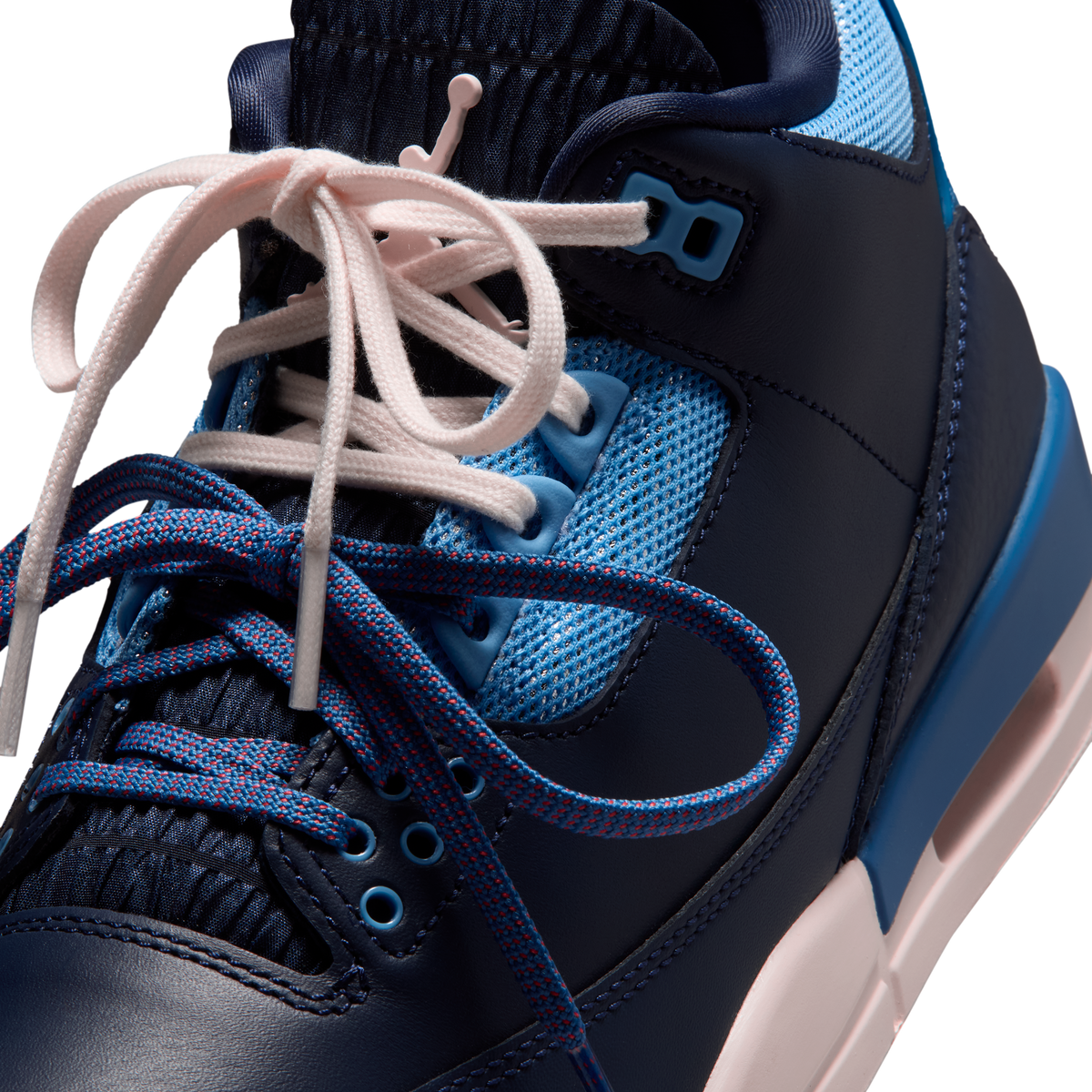 Air Jordan 3 Retro "Sport Renaissance" סניקרס