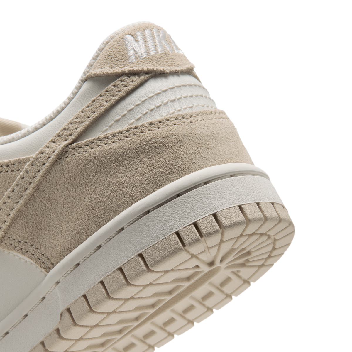 Dunk Low Suede סניקרס