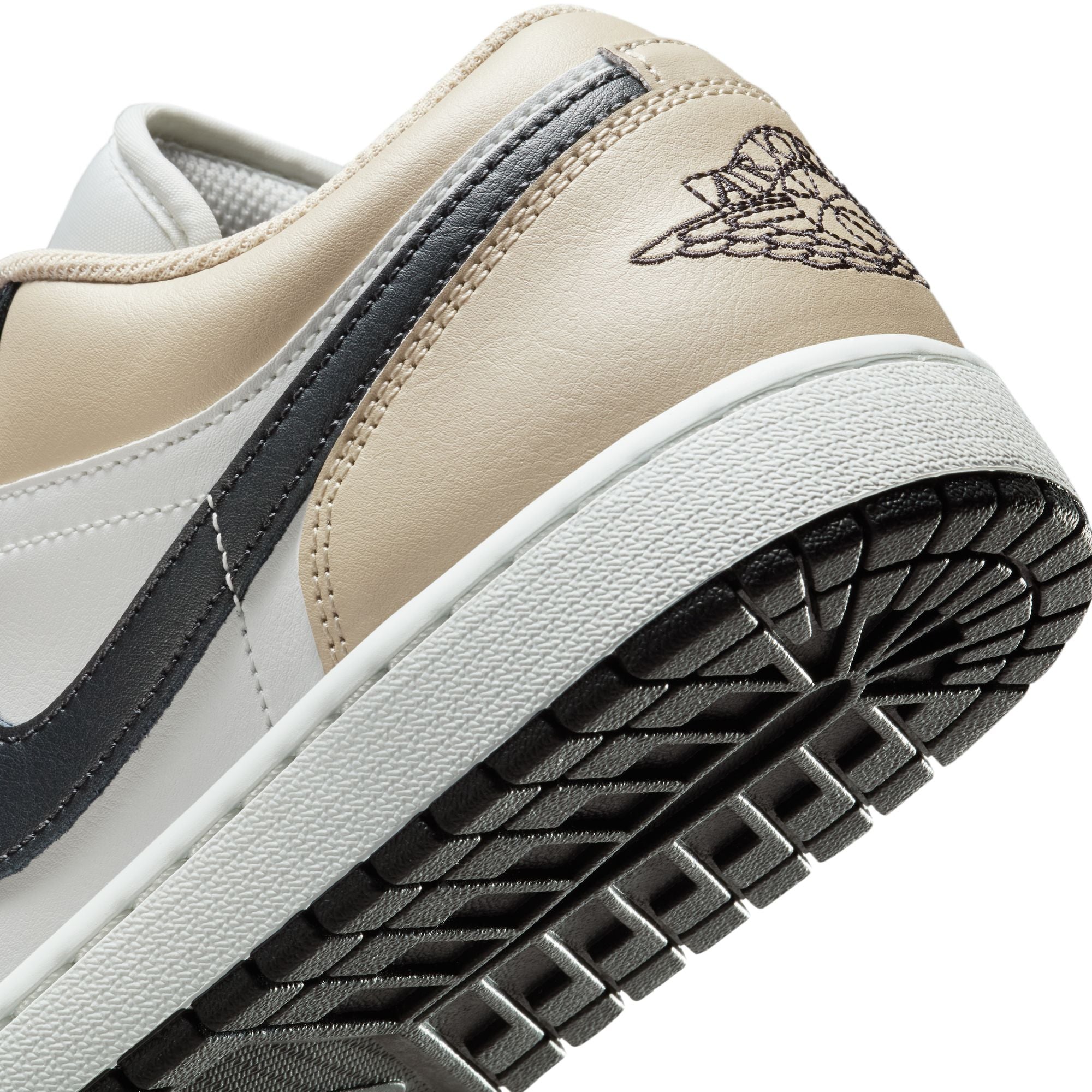 AIR JORDAN 1 LOW סניקרס