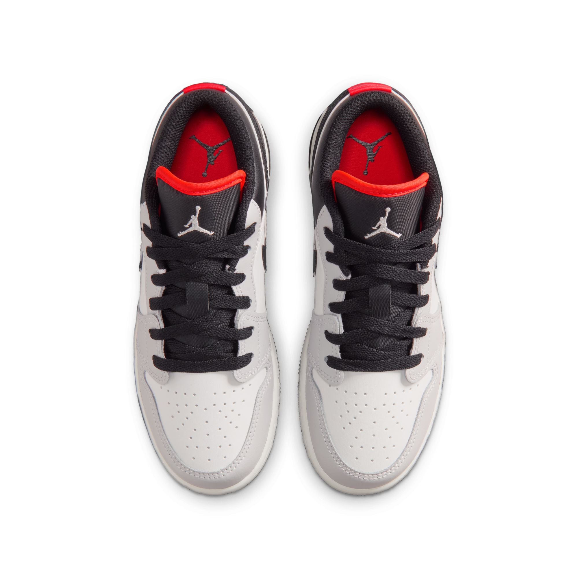 AIR JORDAN 1 LOW סניקרס