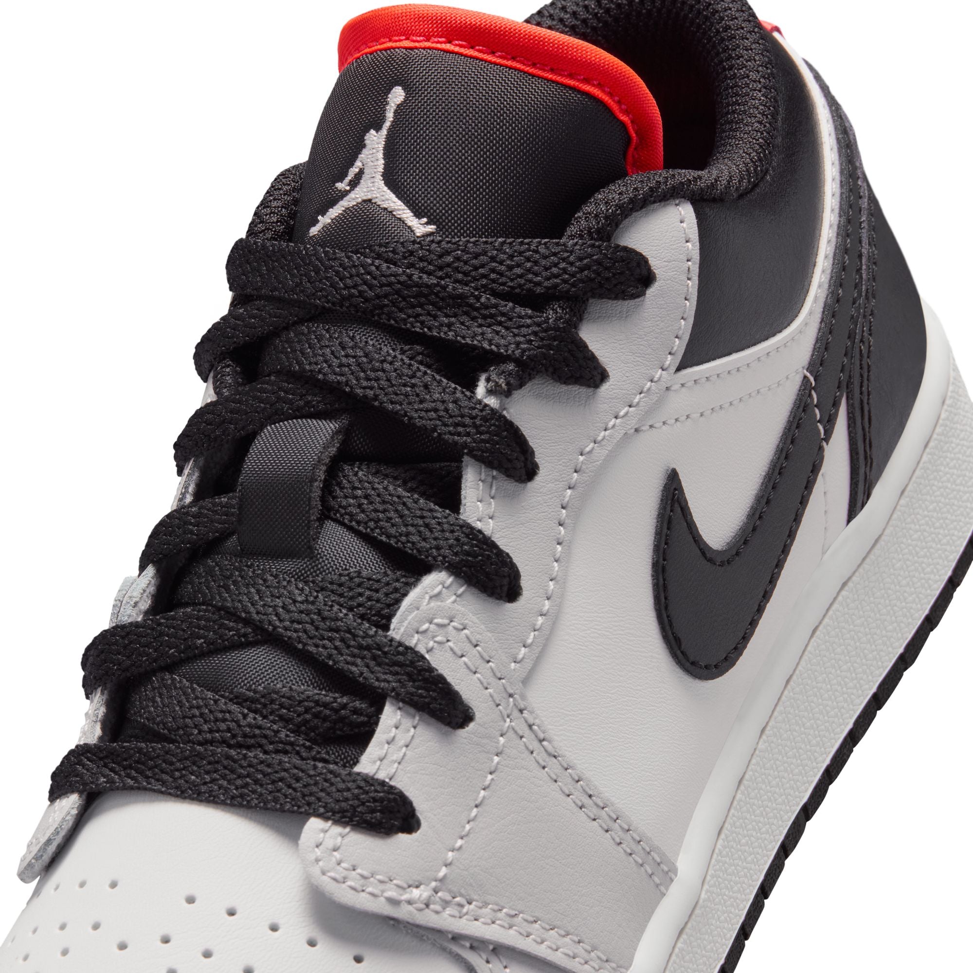 AIR JORDAN 1 LOW סניקרס