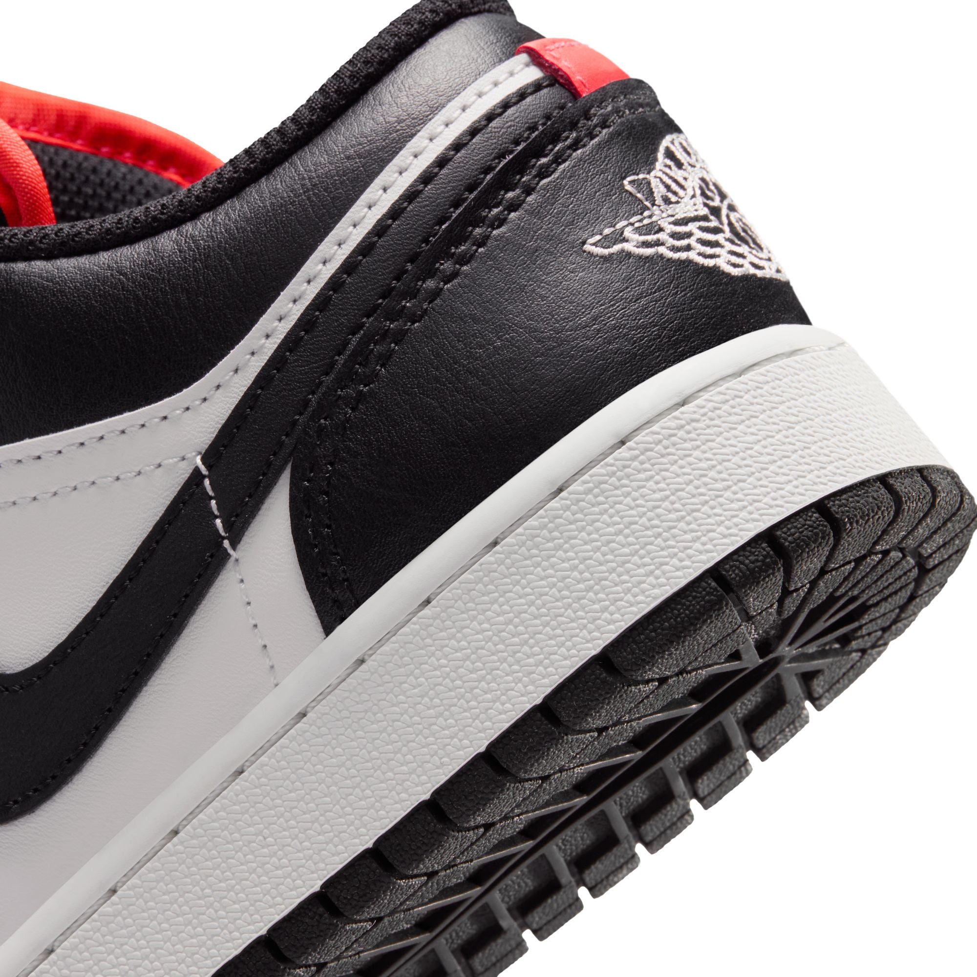 AIR JORDAN 1 LOW סניקרס