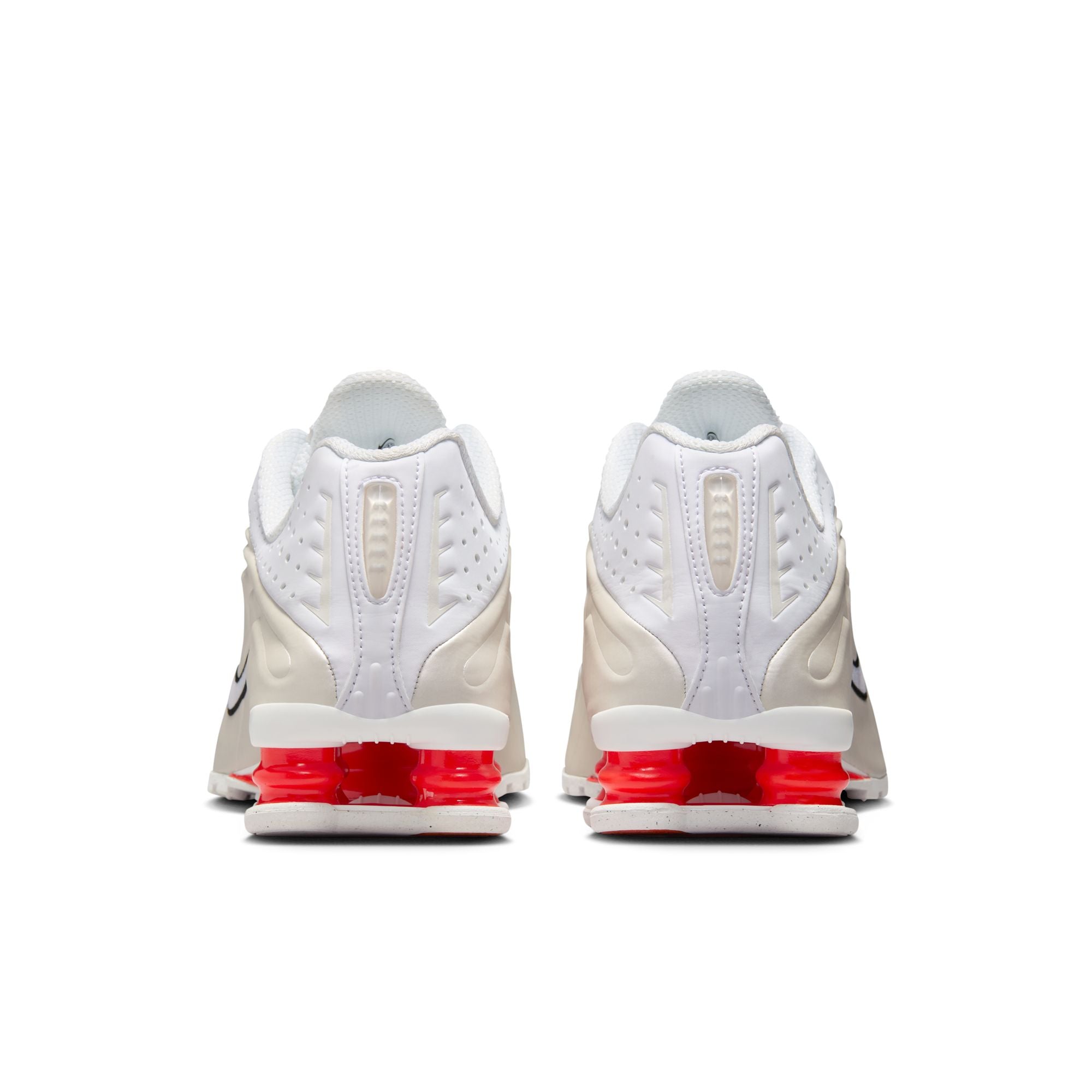SHOX R4 סניקרס