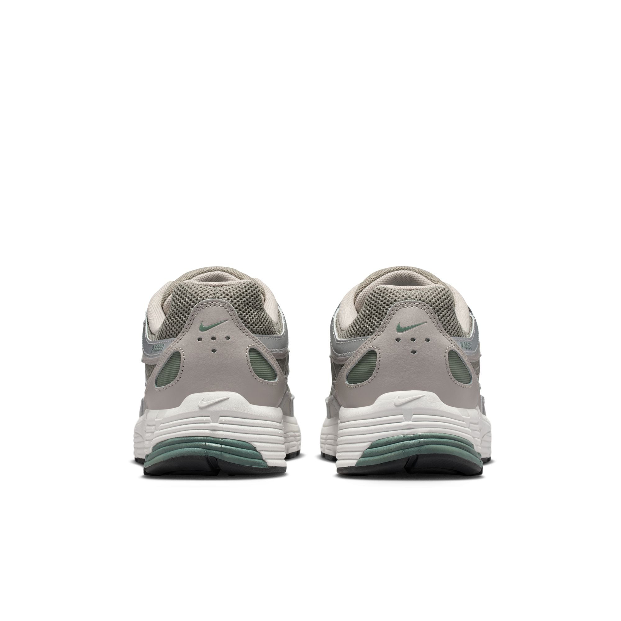 NIKE P-6000 סניקרס