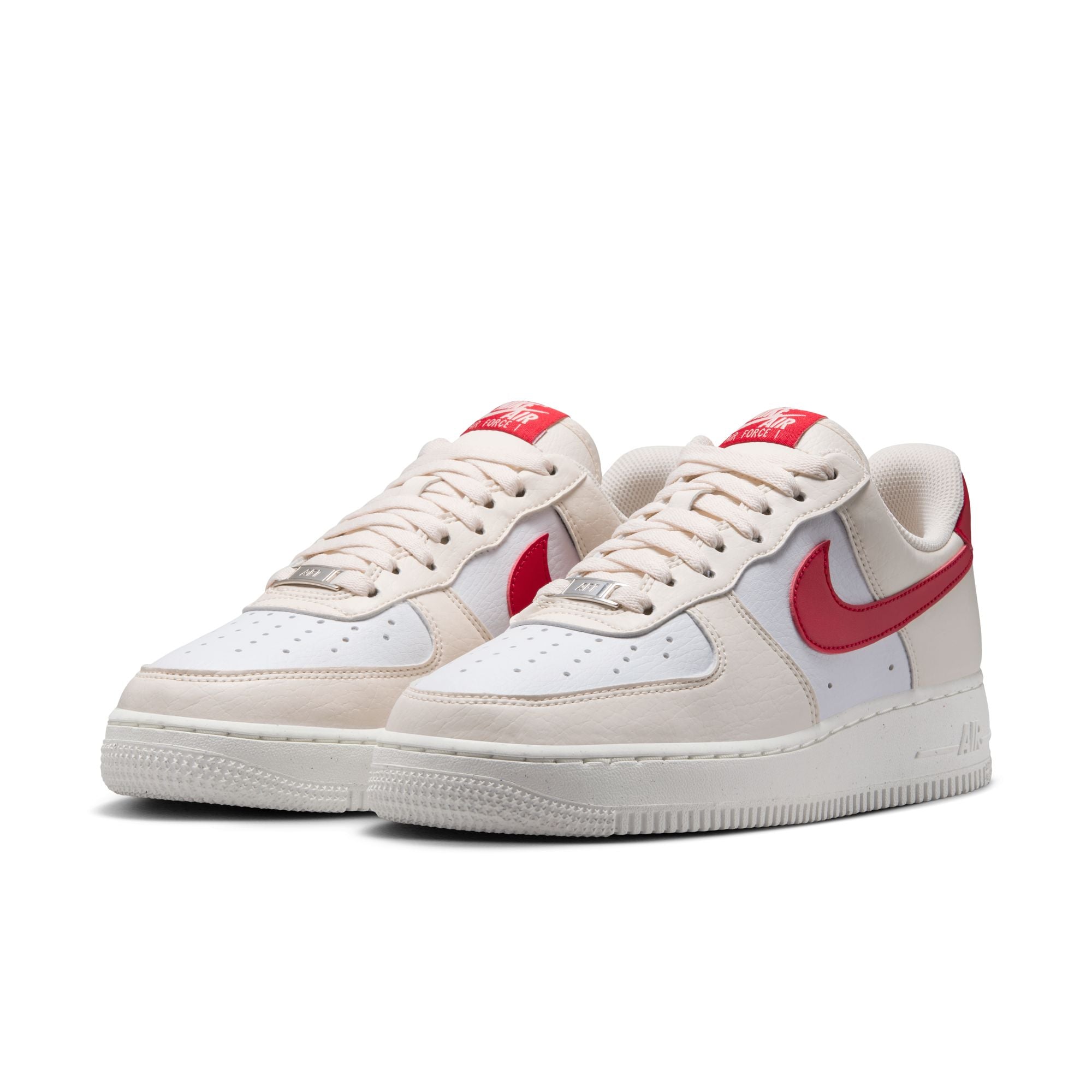 W AIR FORCE 1 07 NEXT NATURE סניקרס