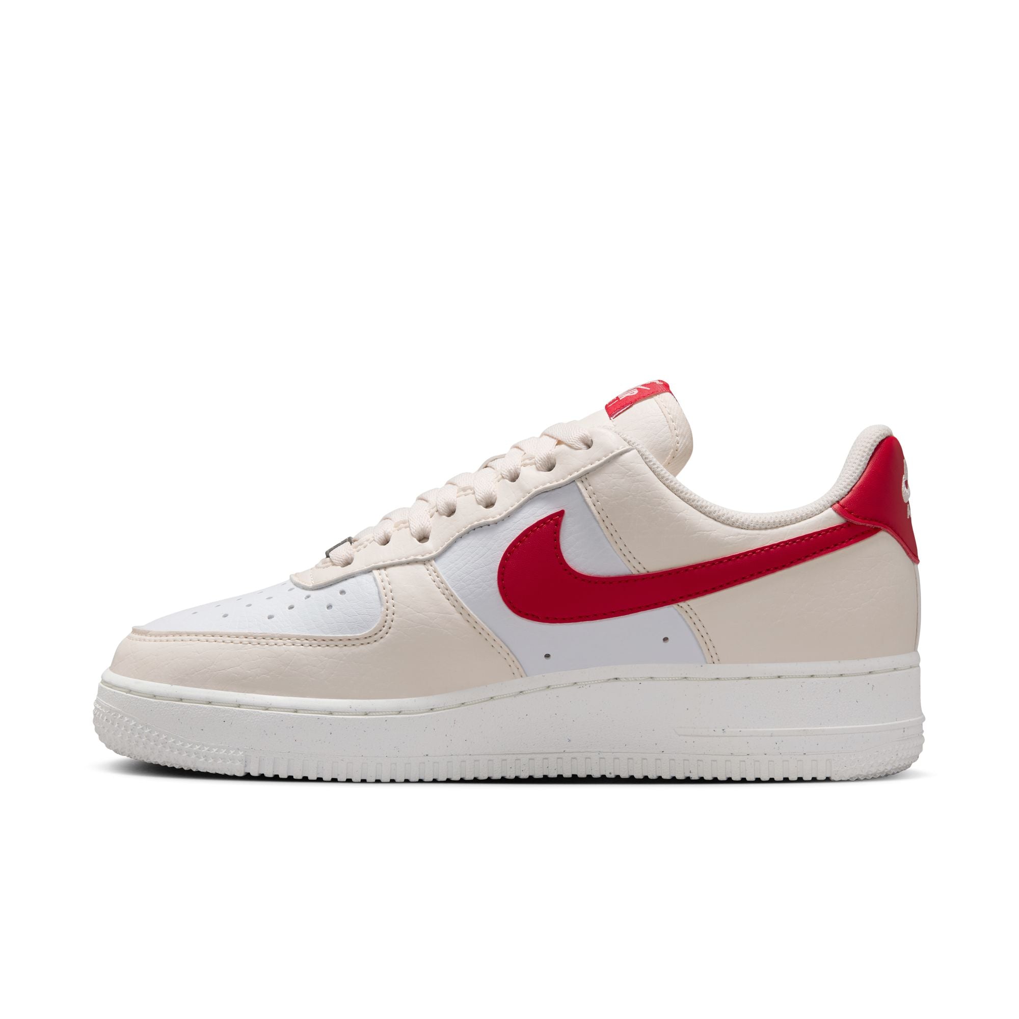 W AIR FORCE 1 07 NEXT NATURE סניקרס