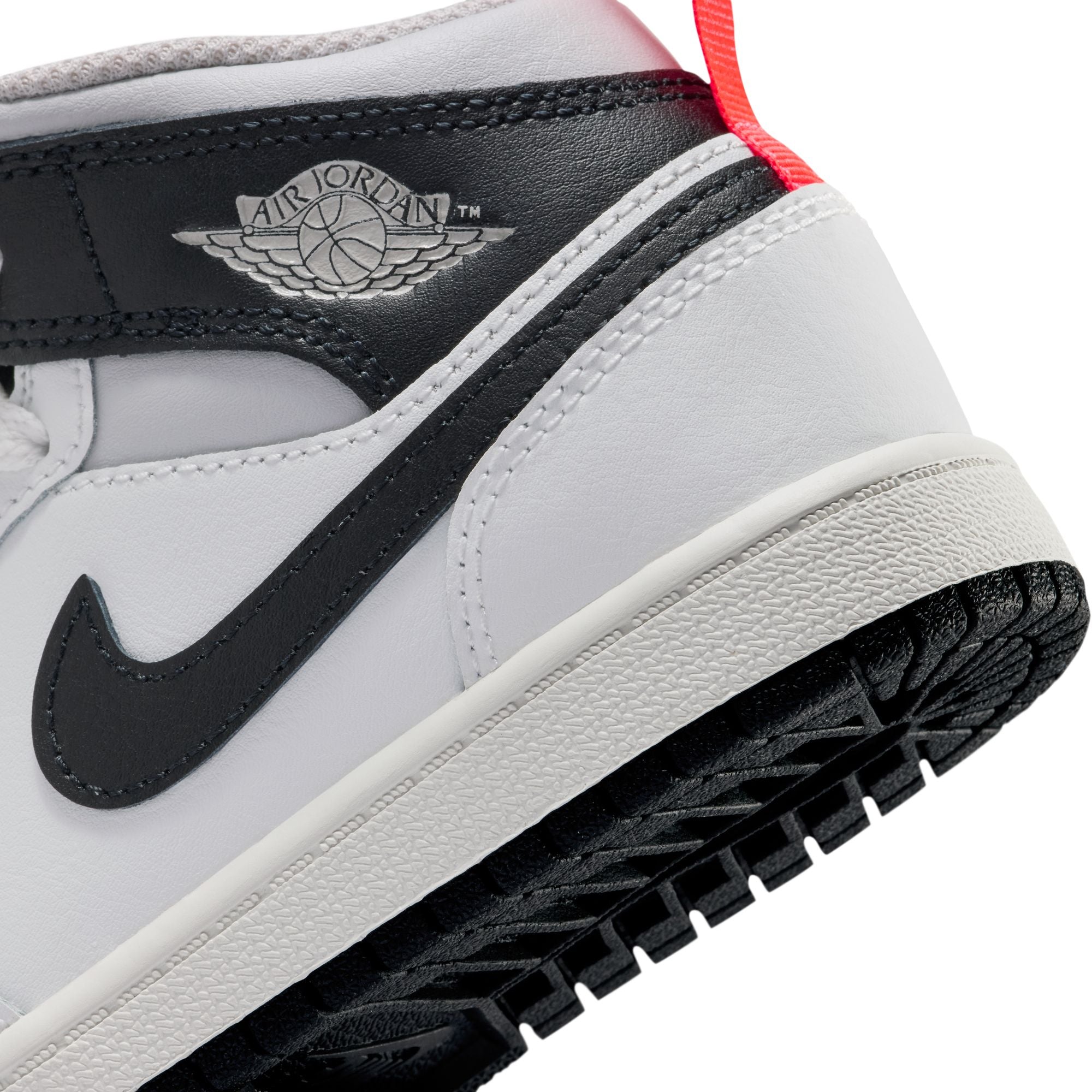 JORDAN 1 MID סניקרס