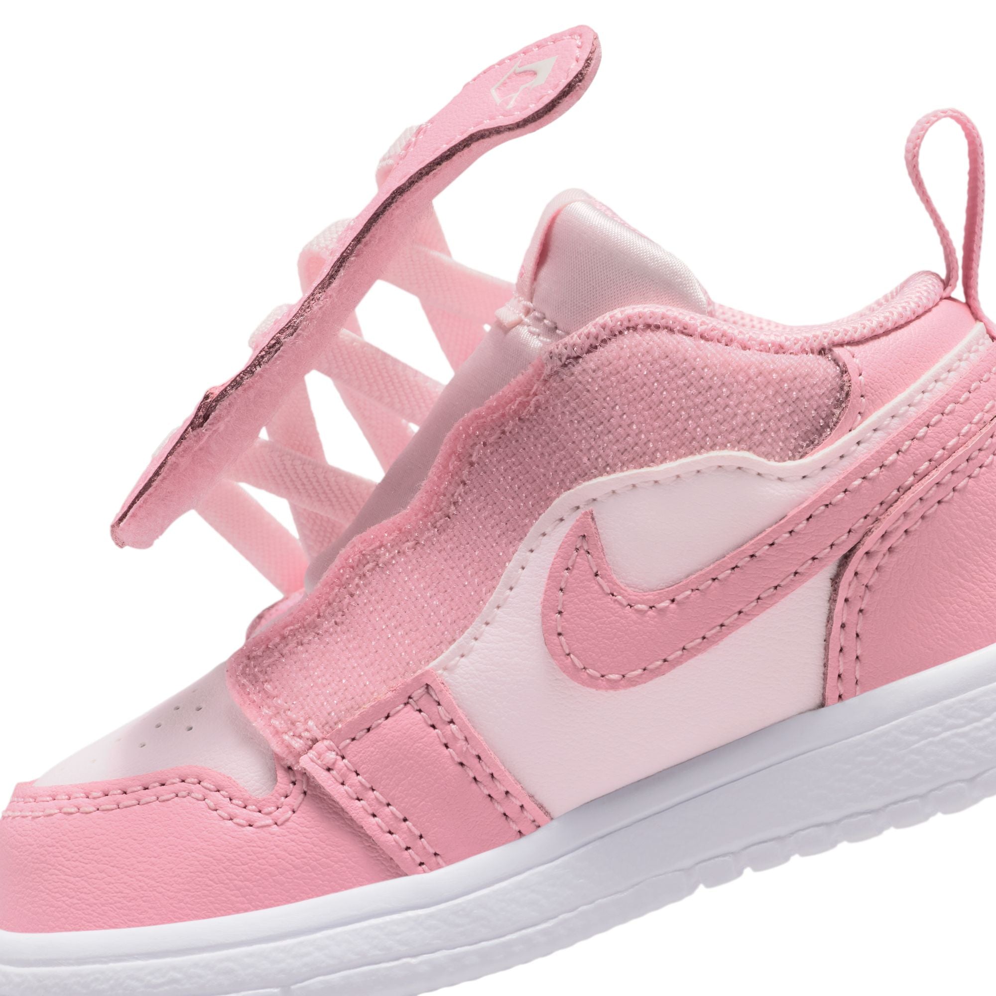 JORDAN 1 LOW ALT סניקרס