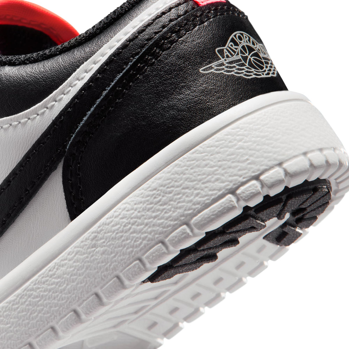 JORDAN 1 LOW ALT סניקרס
