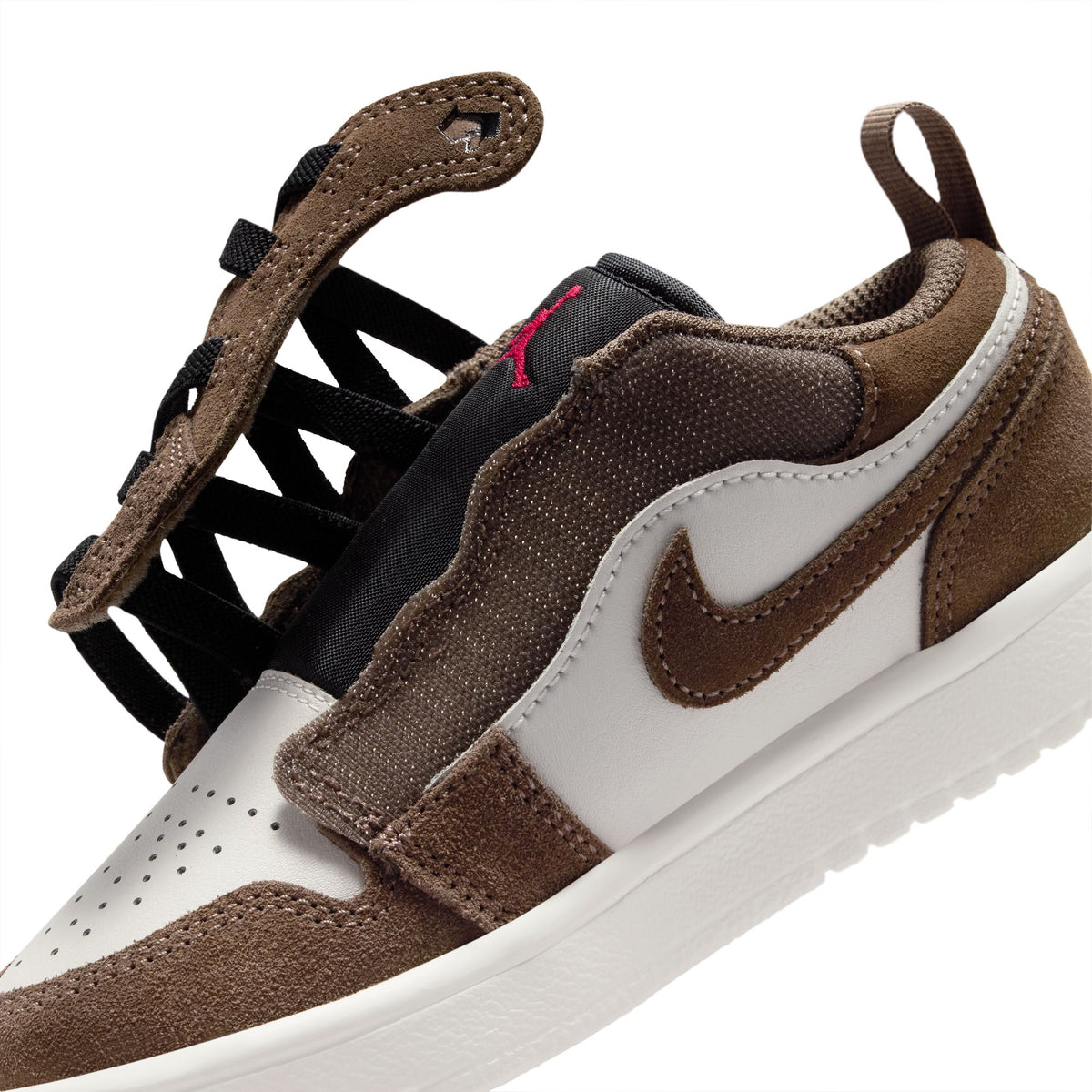 JORDAN 1 LOW ALT סניקרס