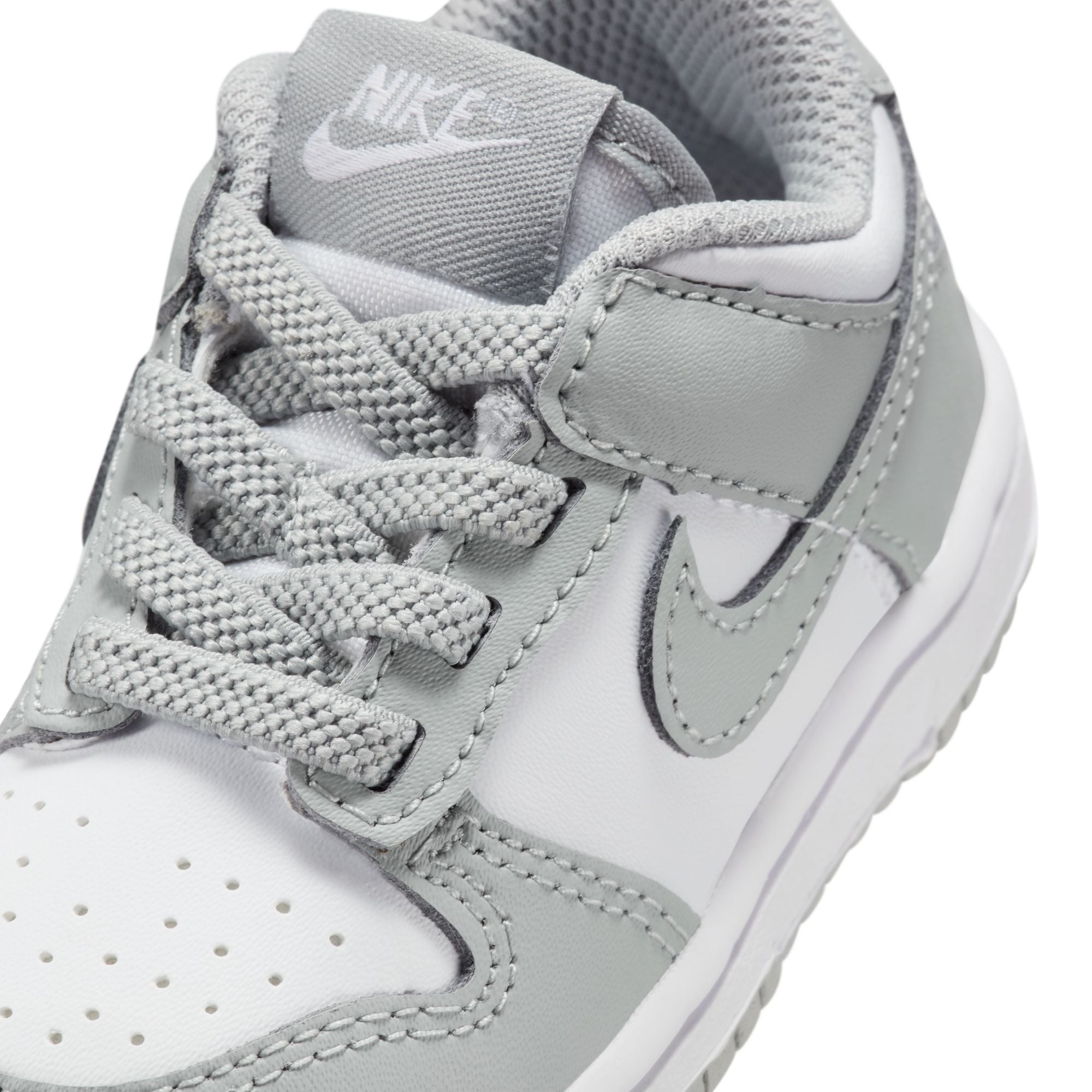 DUNK LOW סניקרס