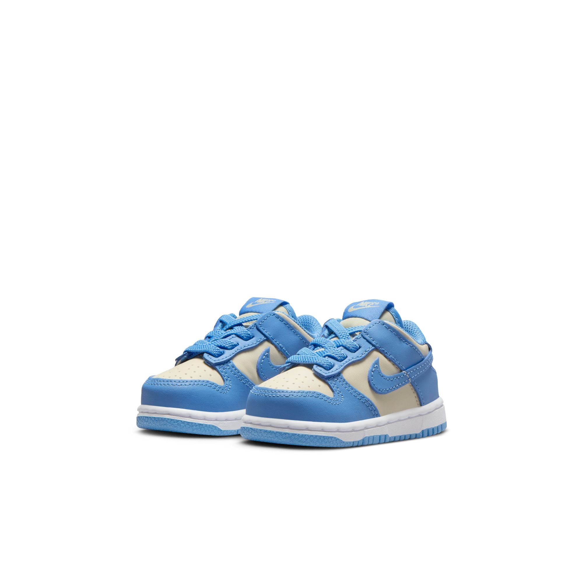 NIKE DUNK LOW סניקרס