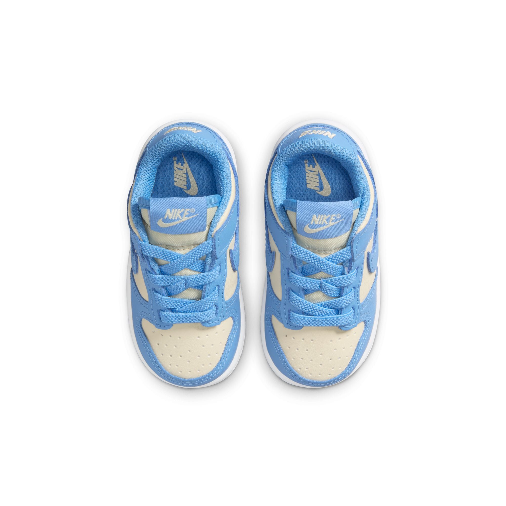 NIKE DUNK LOW סניקרס