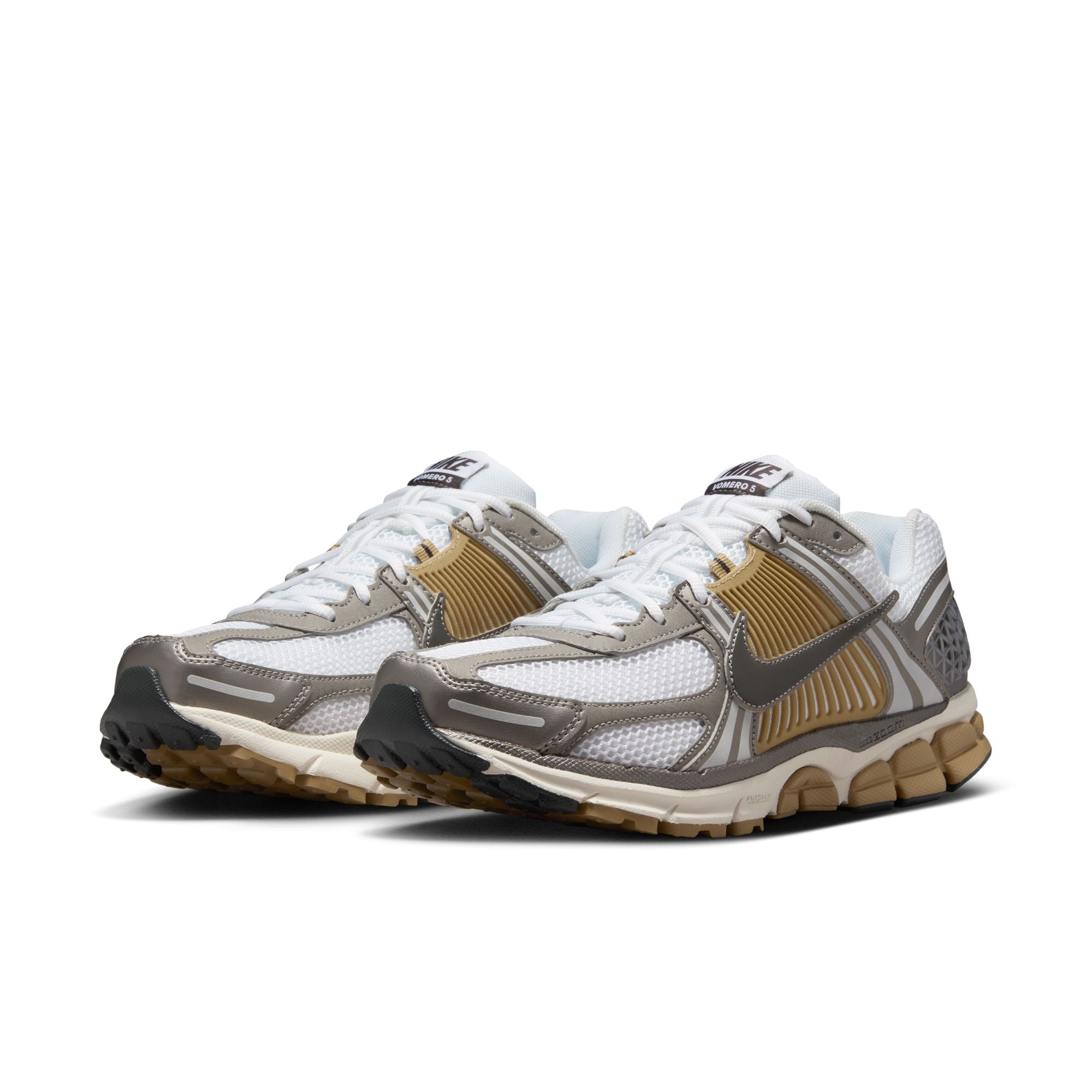 NIKE ZOOM VOMERO 5 סניקרס