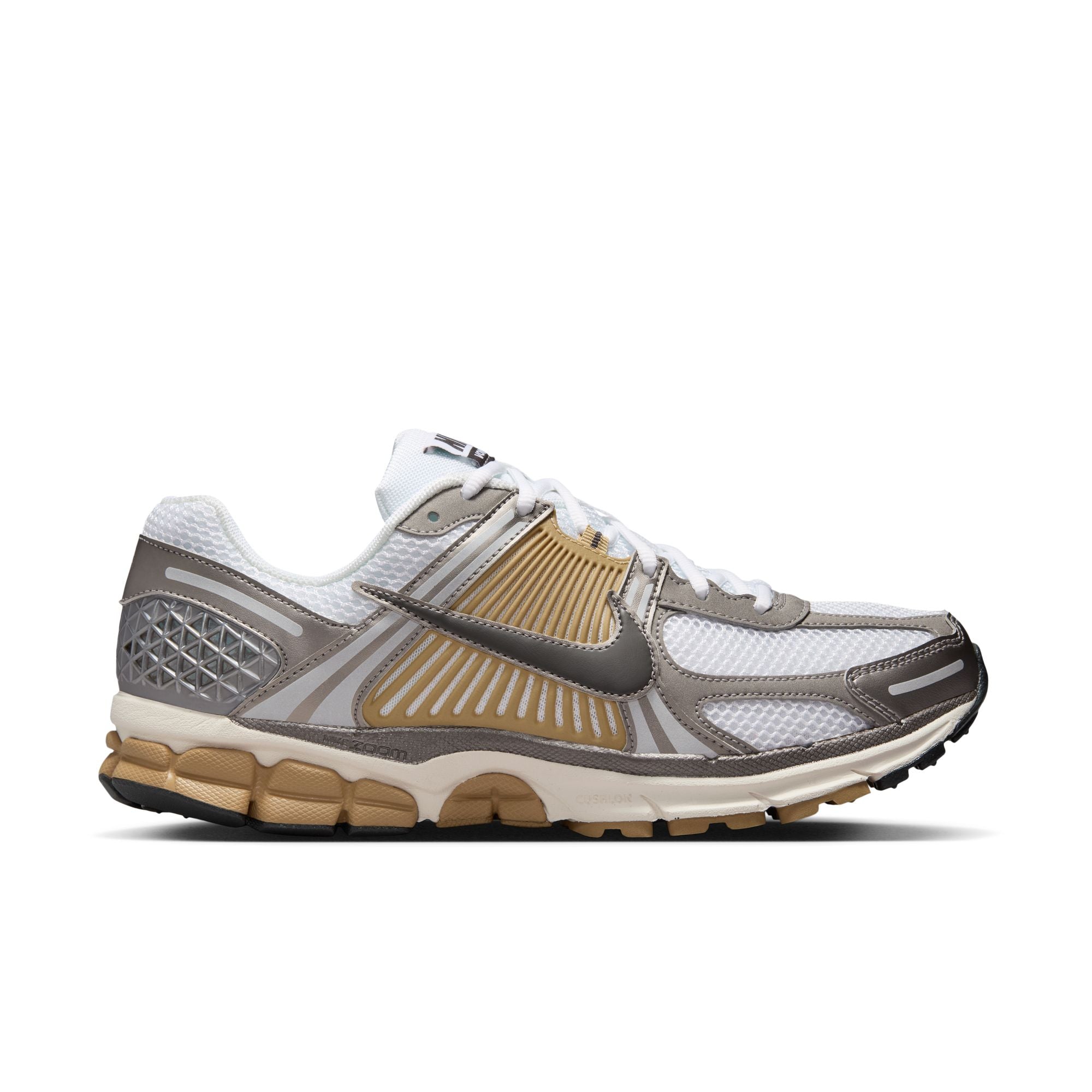 NIKE ZOOM VOMERO 5 סניקרס