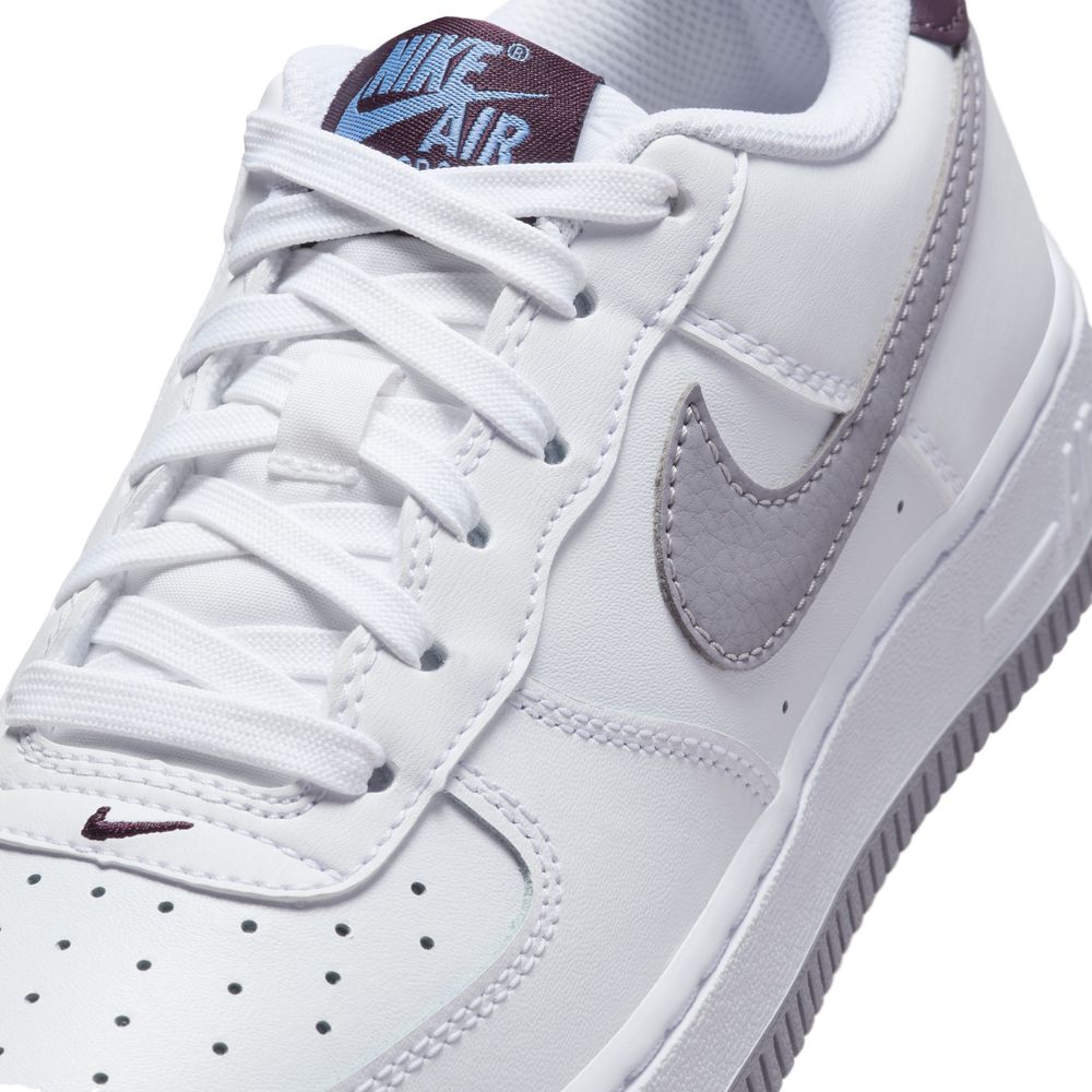 Air Force 1 סניקרס