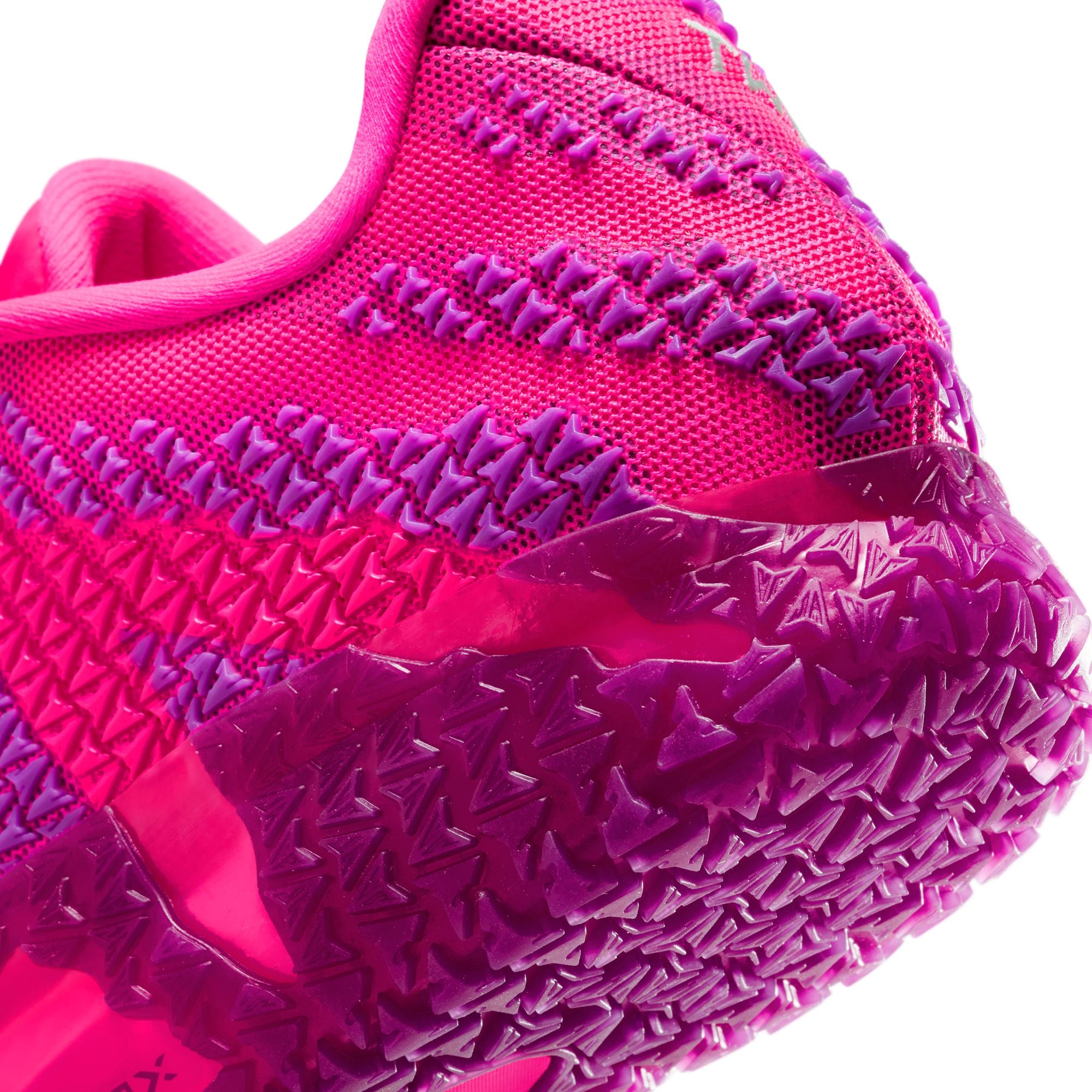 JA 3 נעלי כדורסל