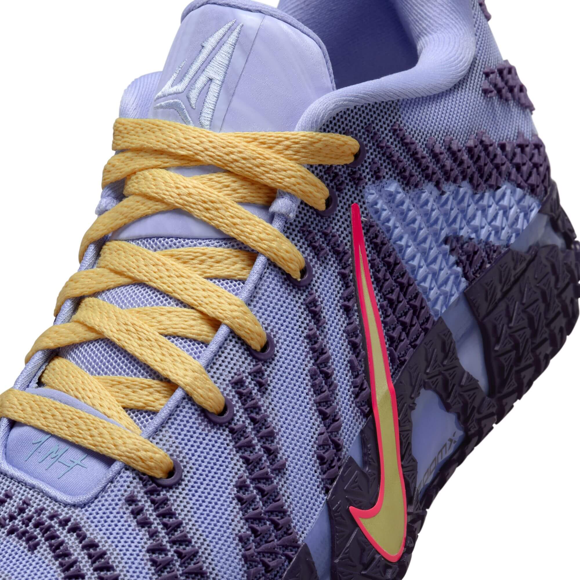 JA 3 נעלי כדורסל