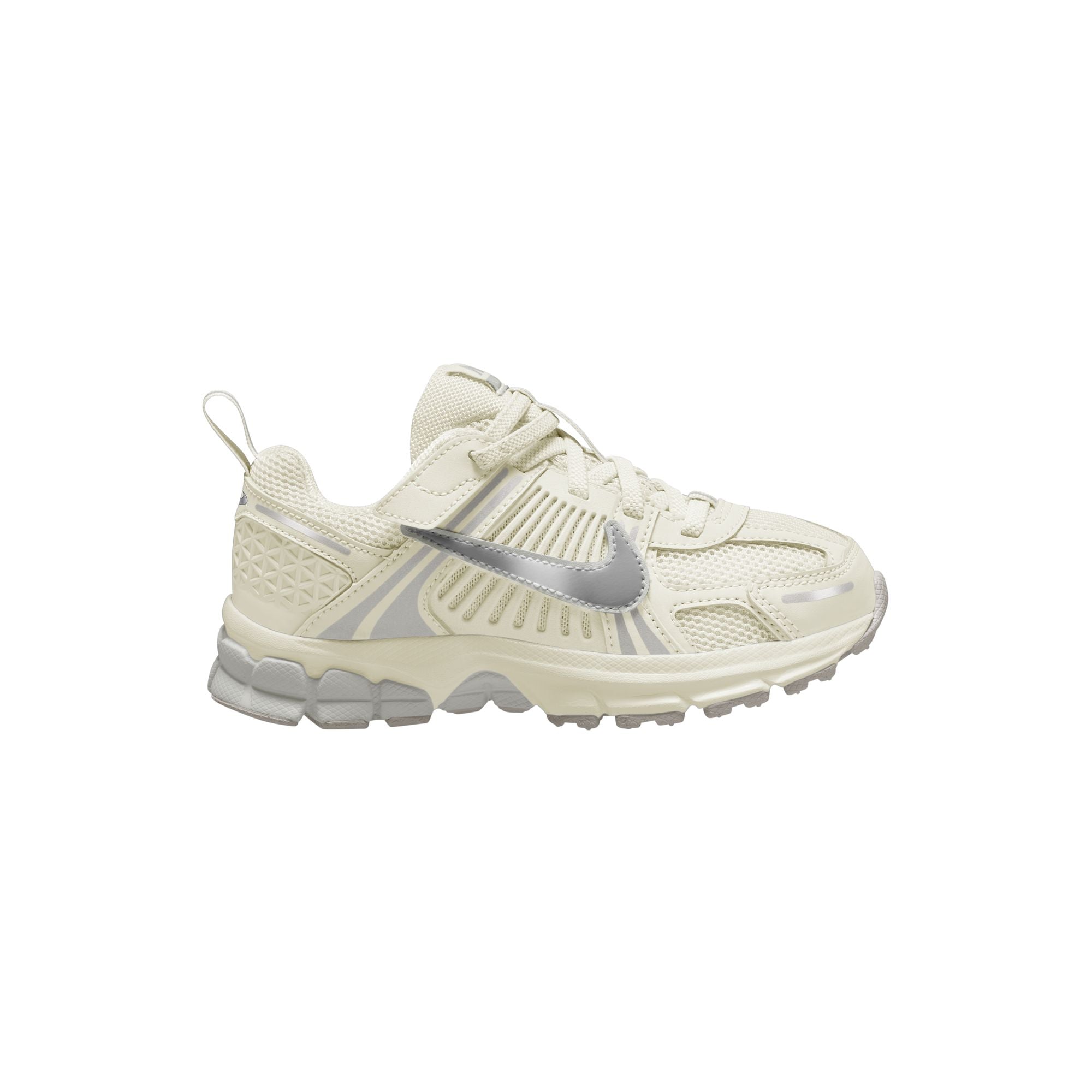 VOMERO 5 סניקרס