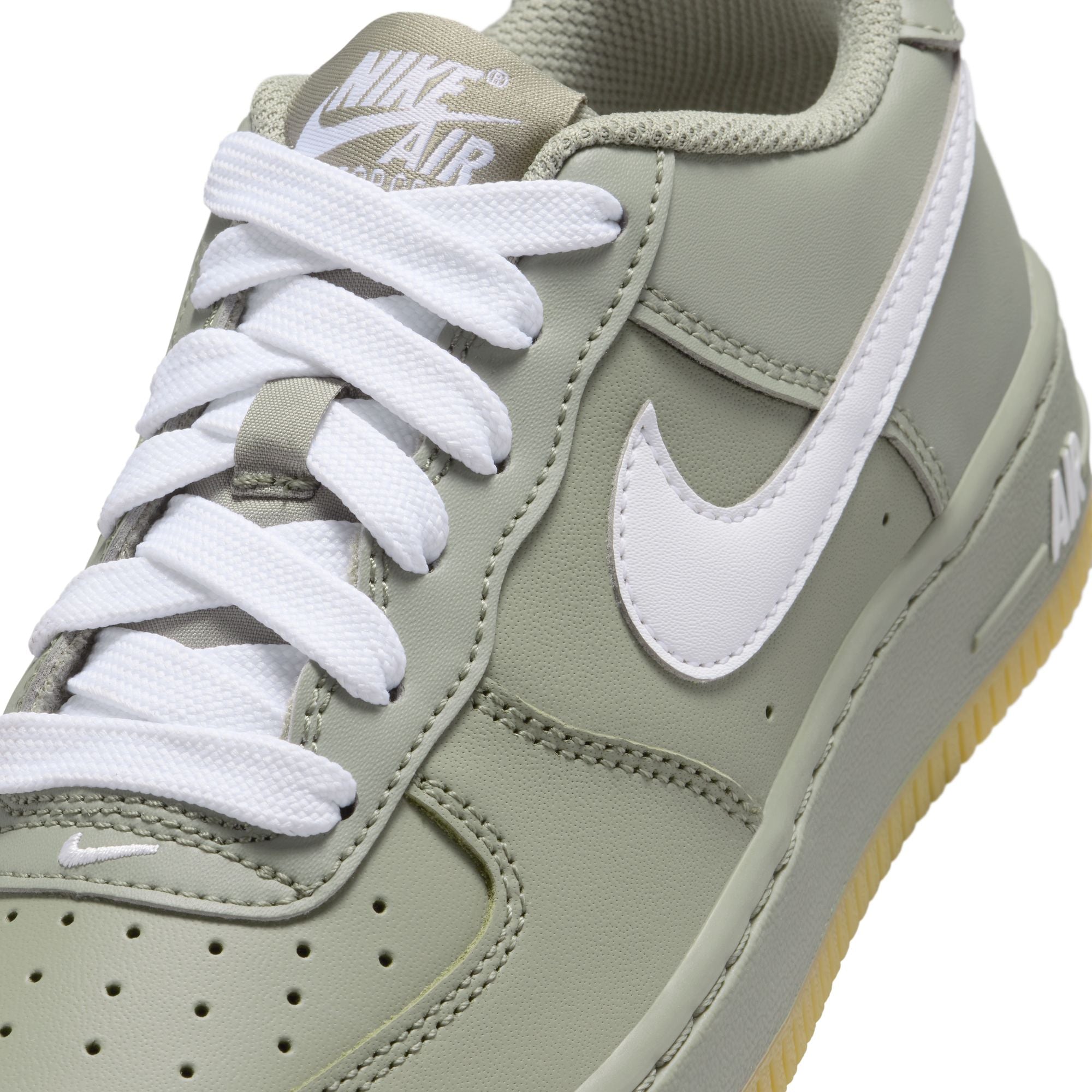 AIR FORCE 1 LV8 סניקרס