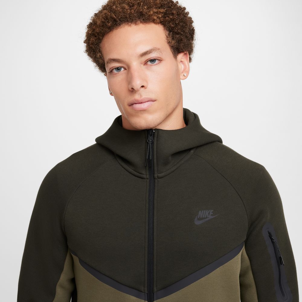 SPORTSWEAR TECH FLEECE WINDRUNNER קפוצ'ון