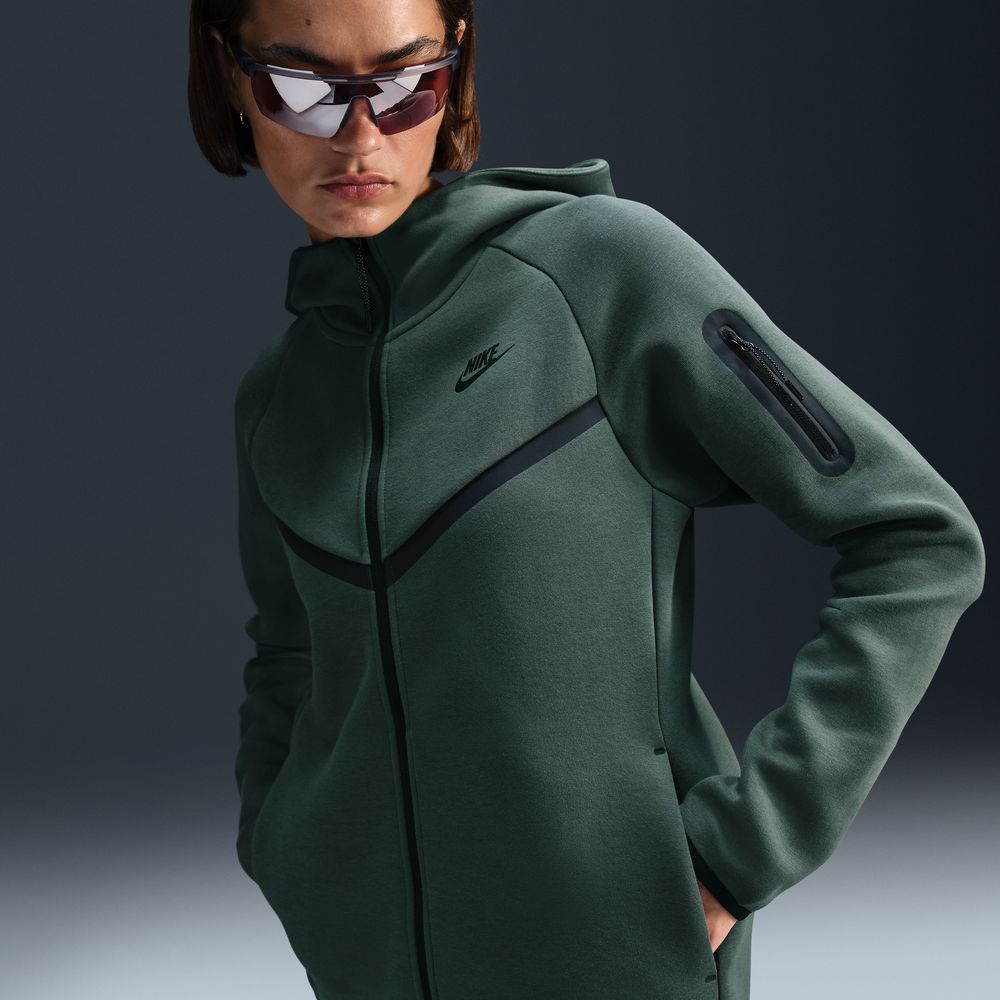 SPORTSWEAR TECH FLEECE WINDRUNNER קפוצ'ון