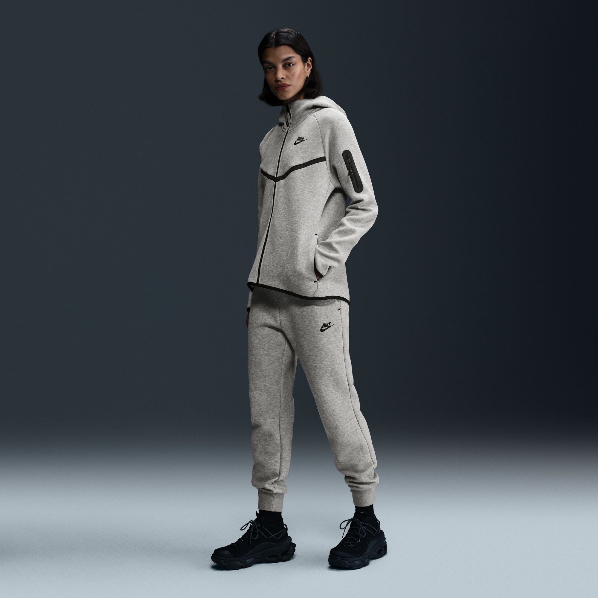 TECH FLEECE WINDRUNNER מכנסיים ארוכים