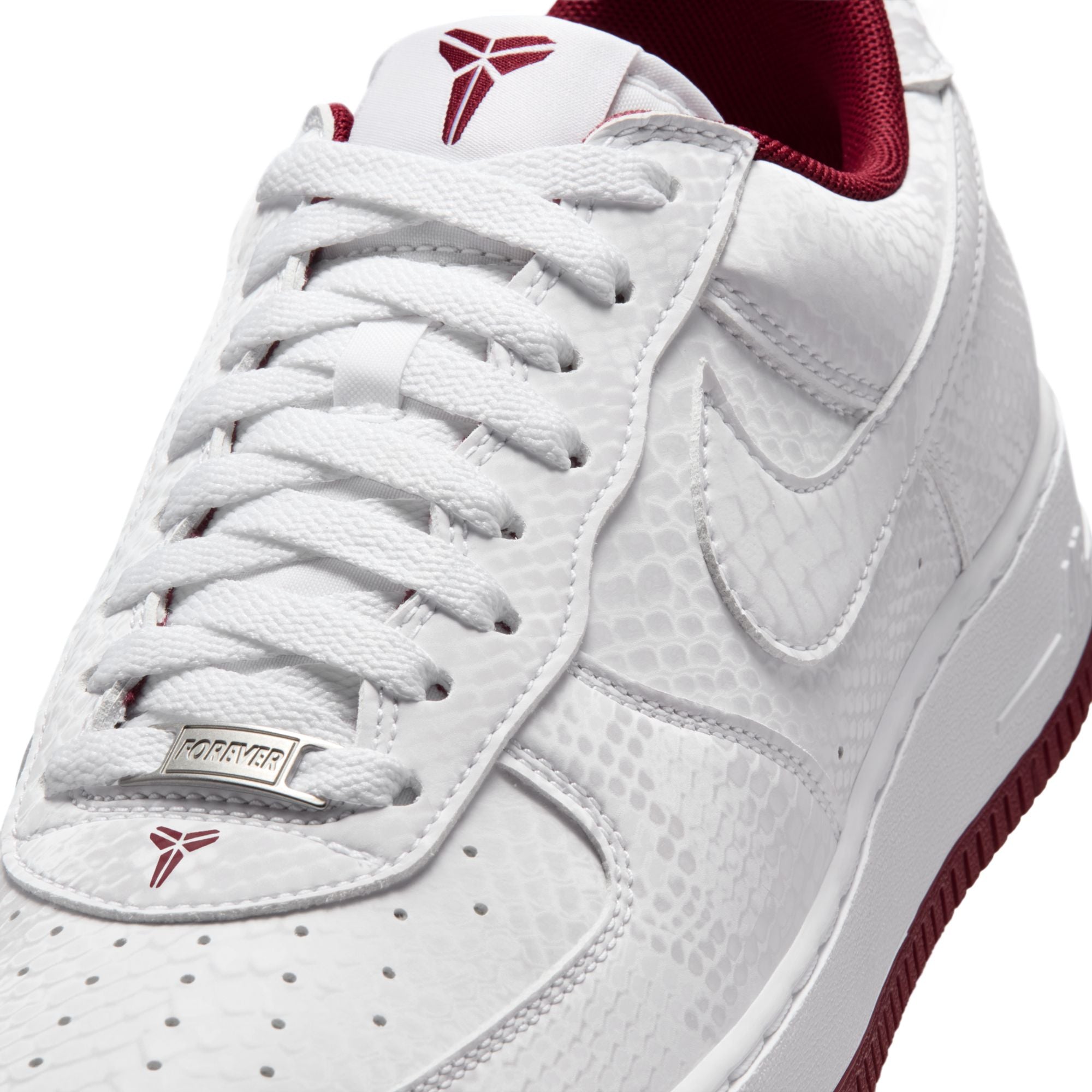 KOBE AIR FORCE 1 LOW סניקרס