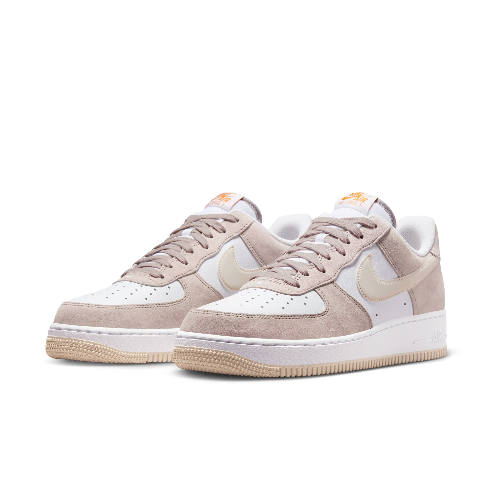 NIKE AIR FORCE 1 07 סניקרס