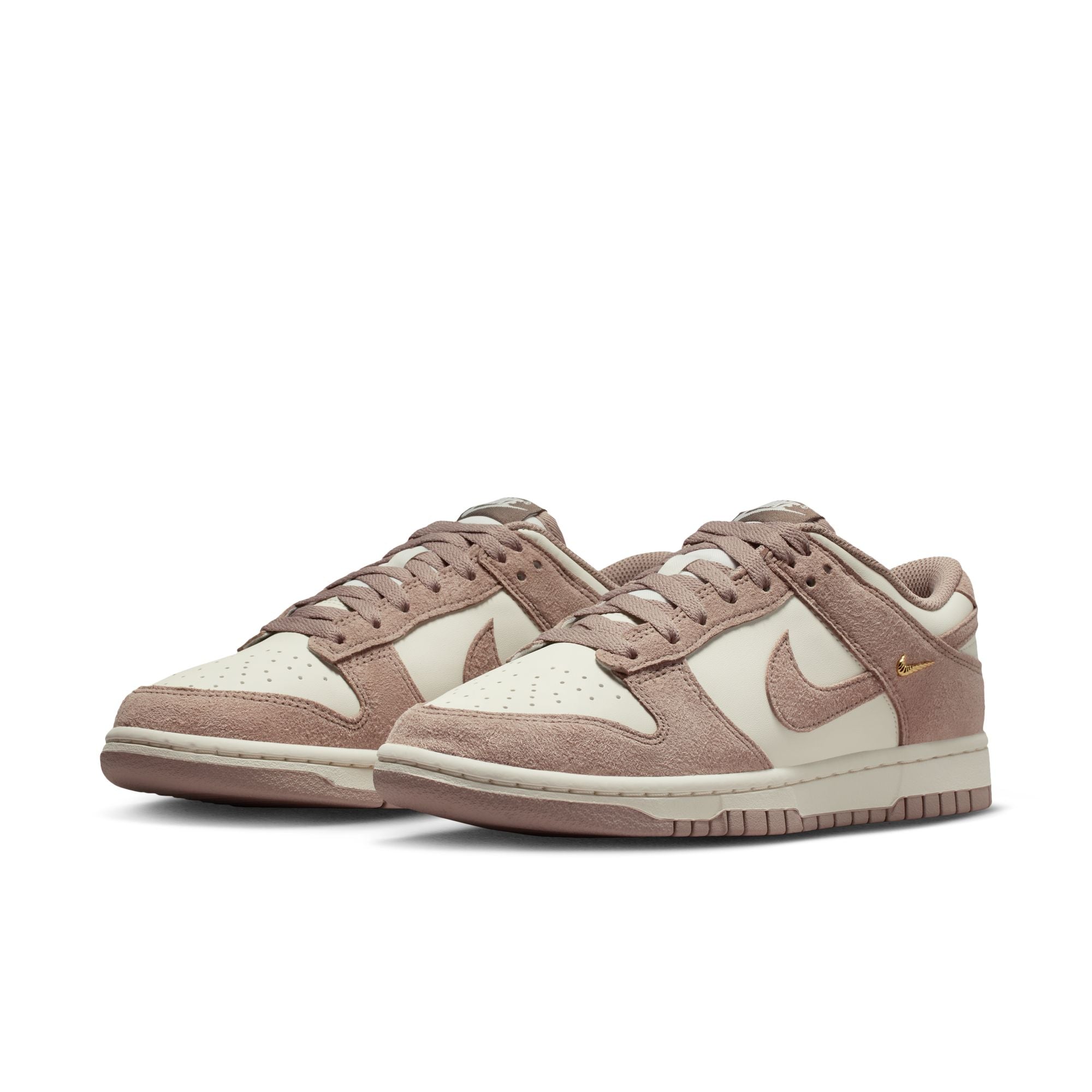 NIKE DUNK LOW סניקרס