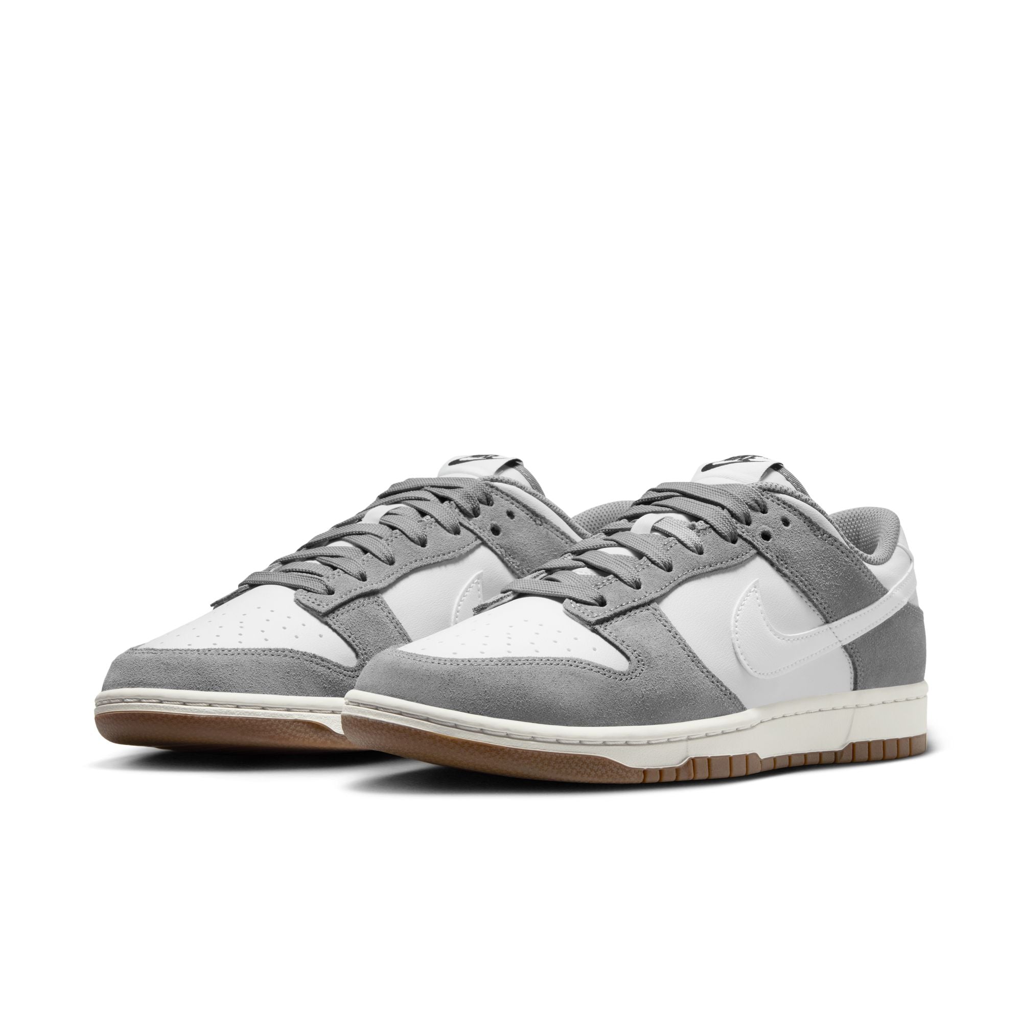 NIKE DUNK LOW RETRO SE סניקרס