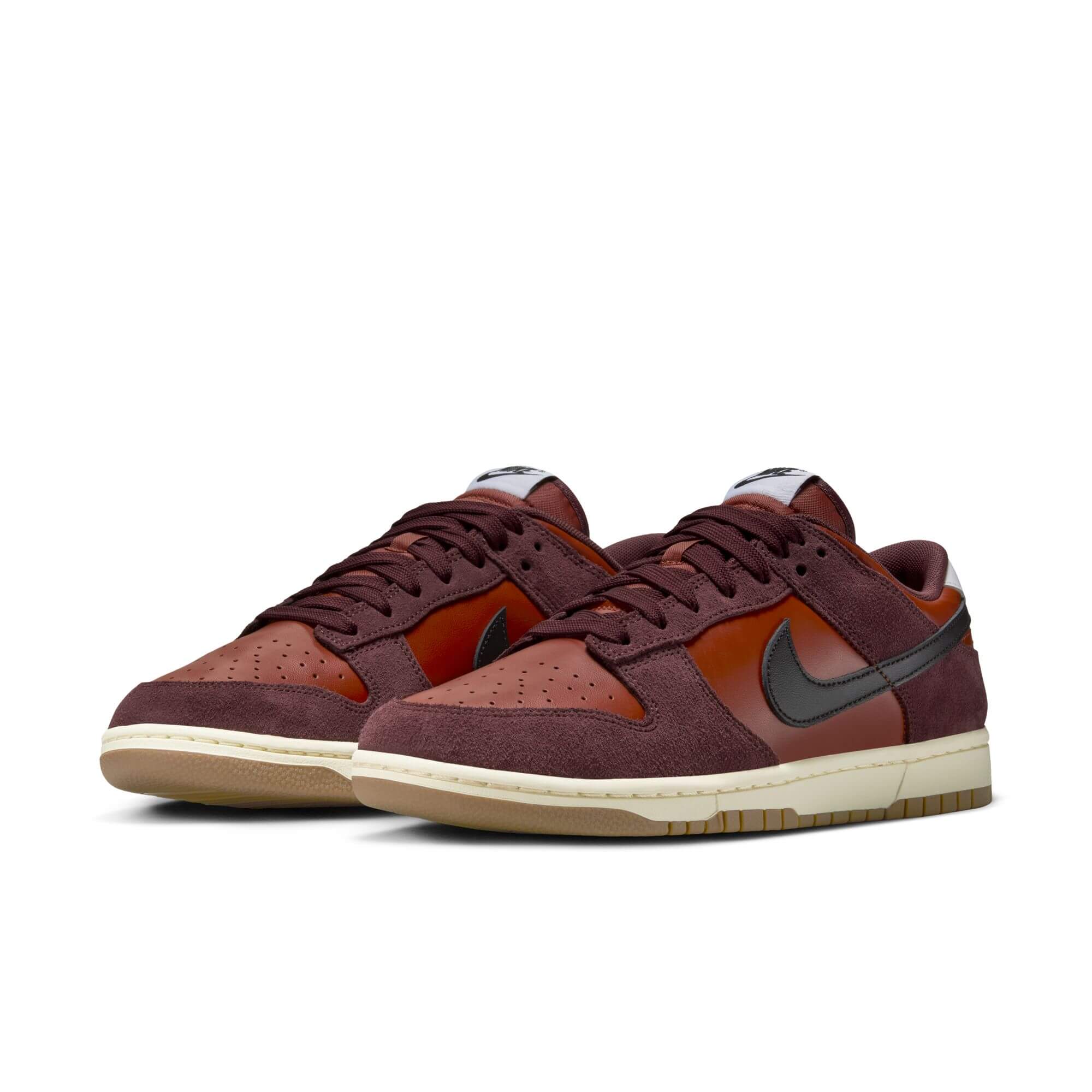 DUNK LOW RETRO סניקרס