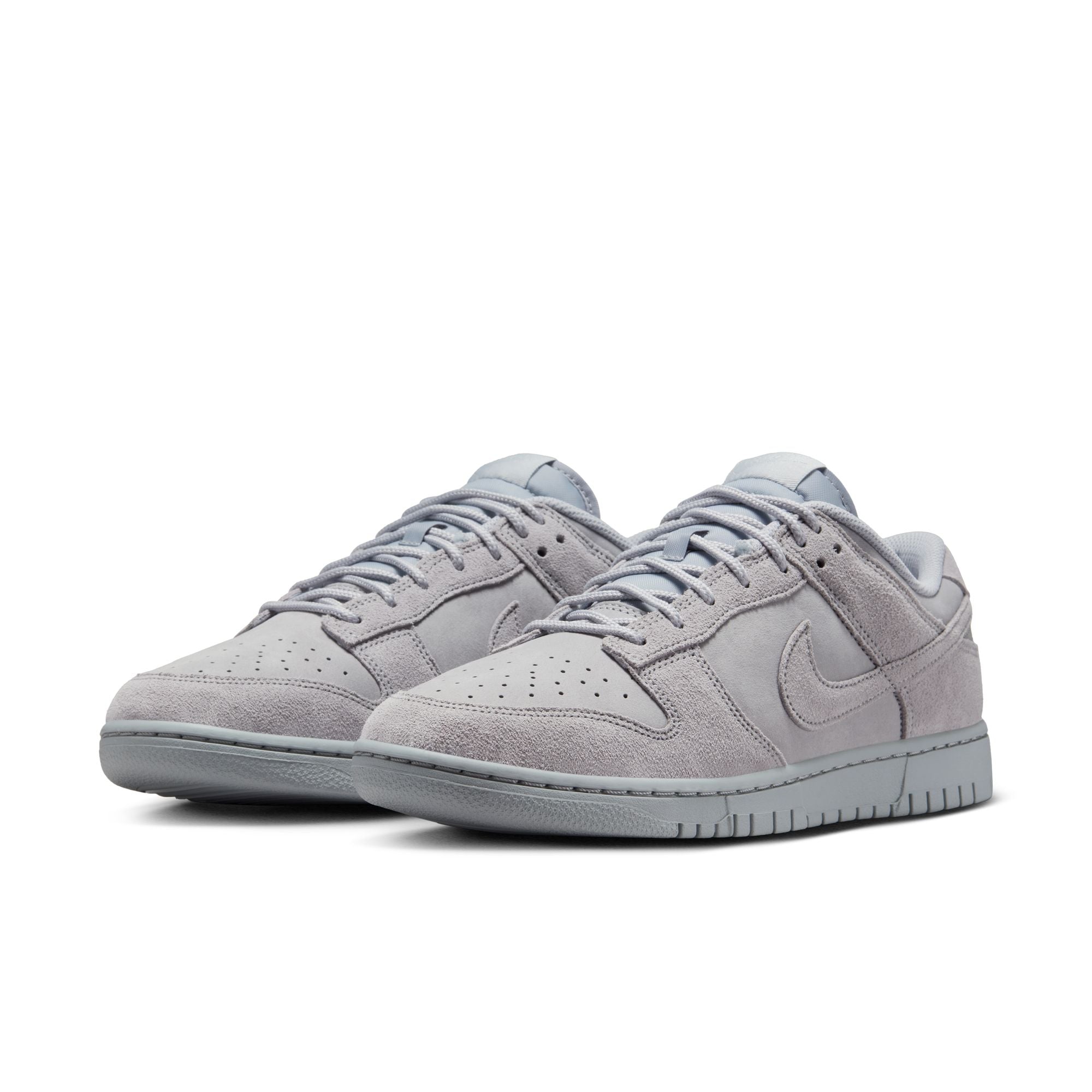 DUNK LOW RETRO SE סניקרס