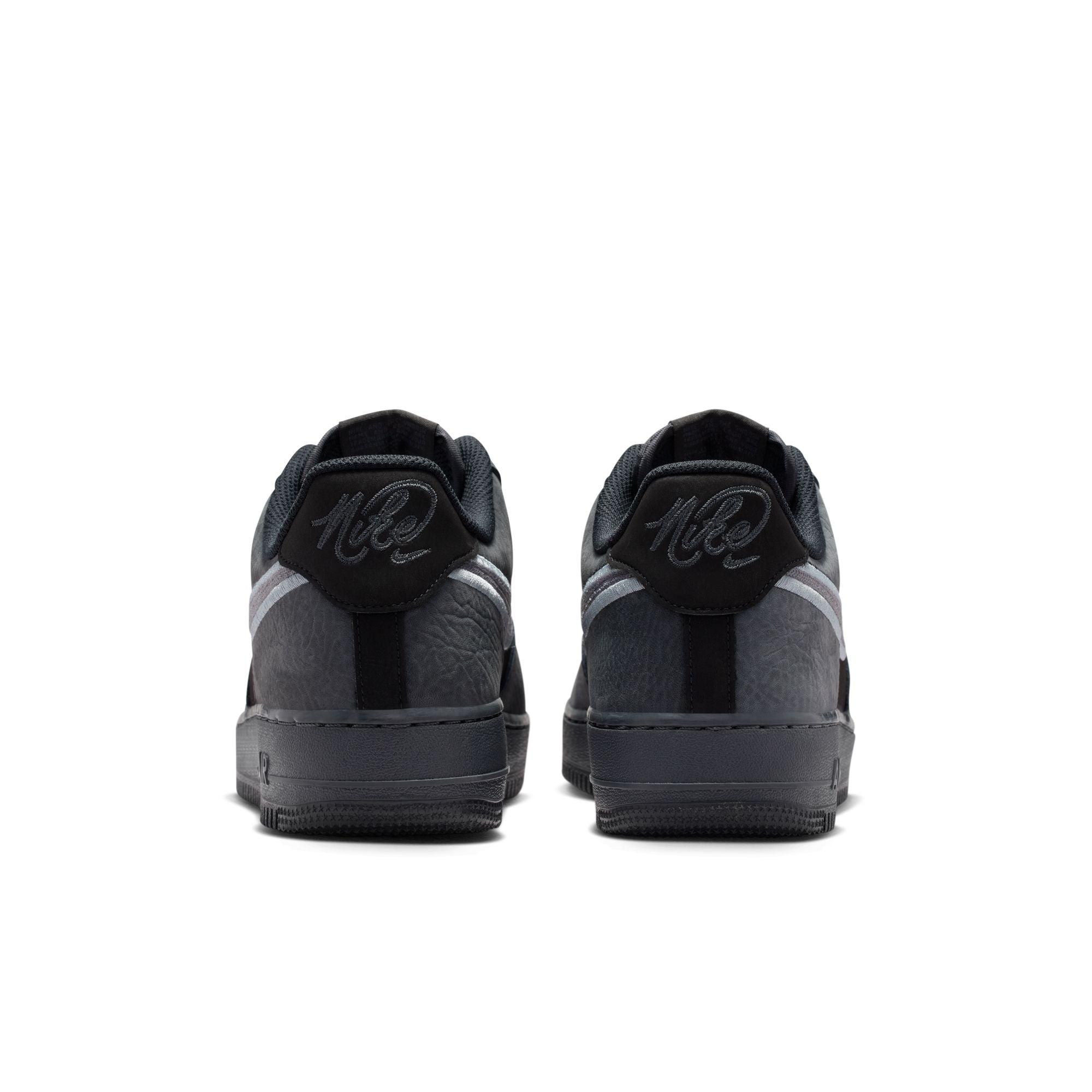 AIR FORCE 1 '07 LV8 סניקרס