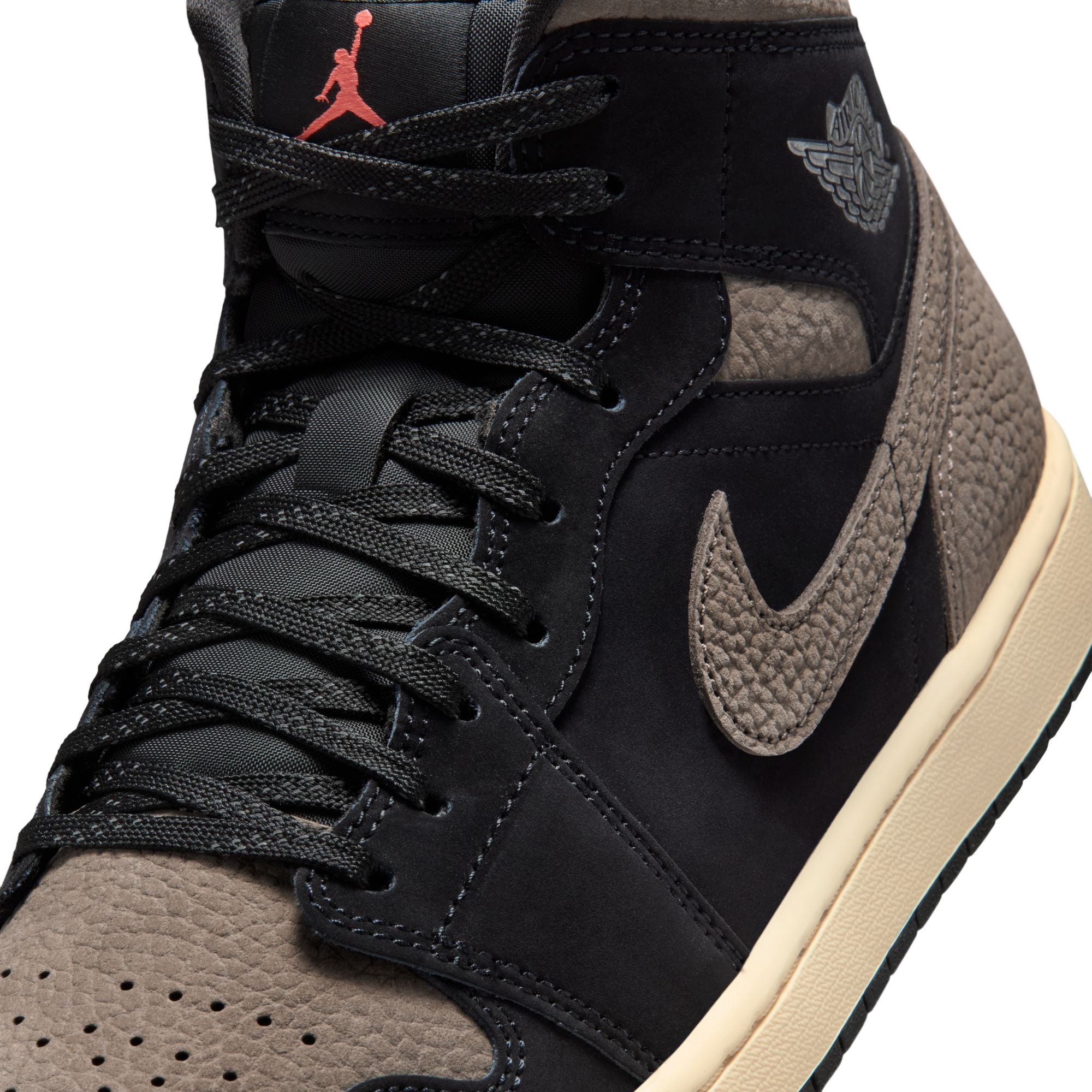 AIR JORDAN 1 MID SE סניקרס