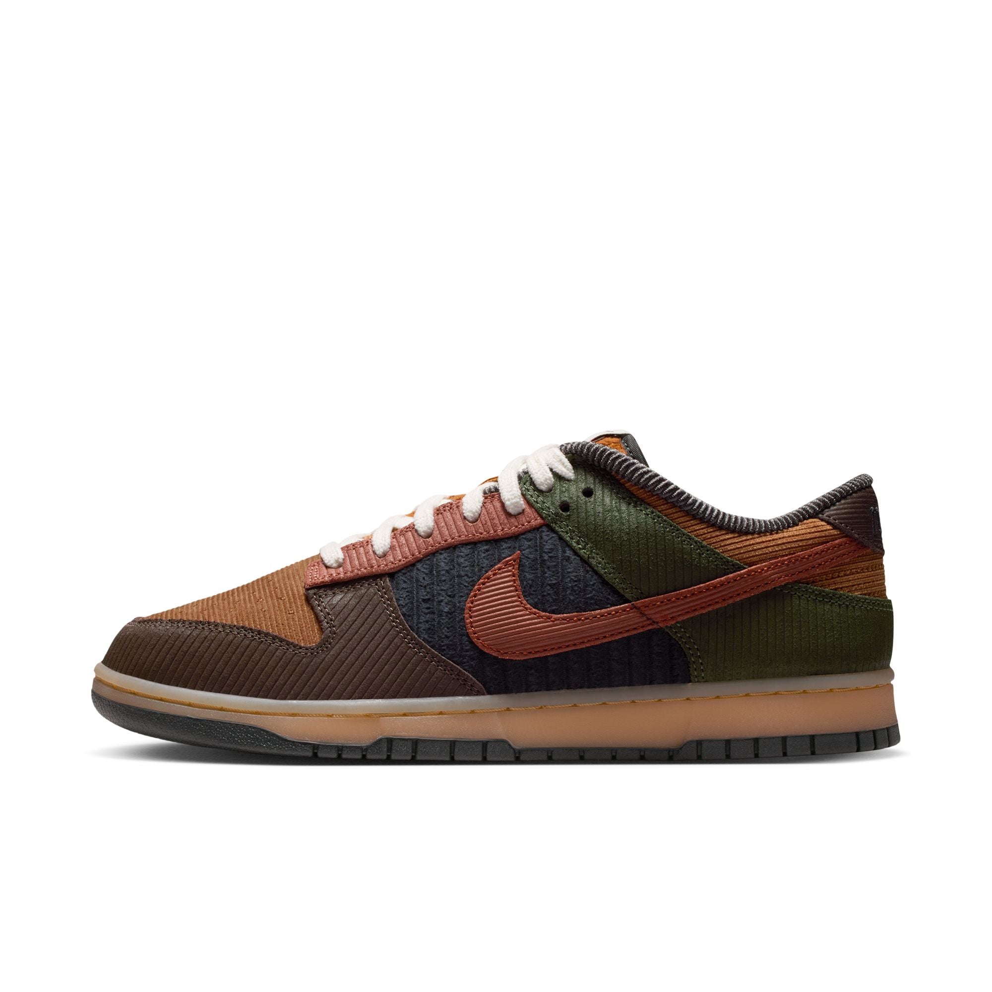 Dunk Low Retro Premium סניקרס