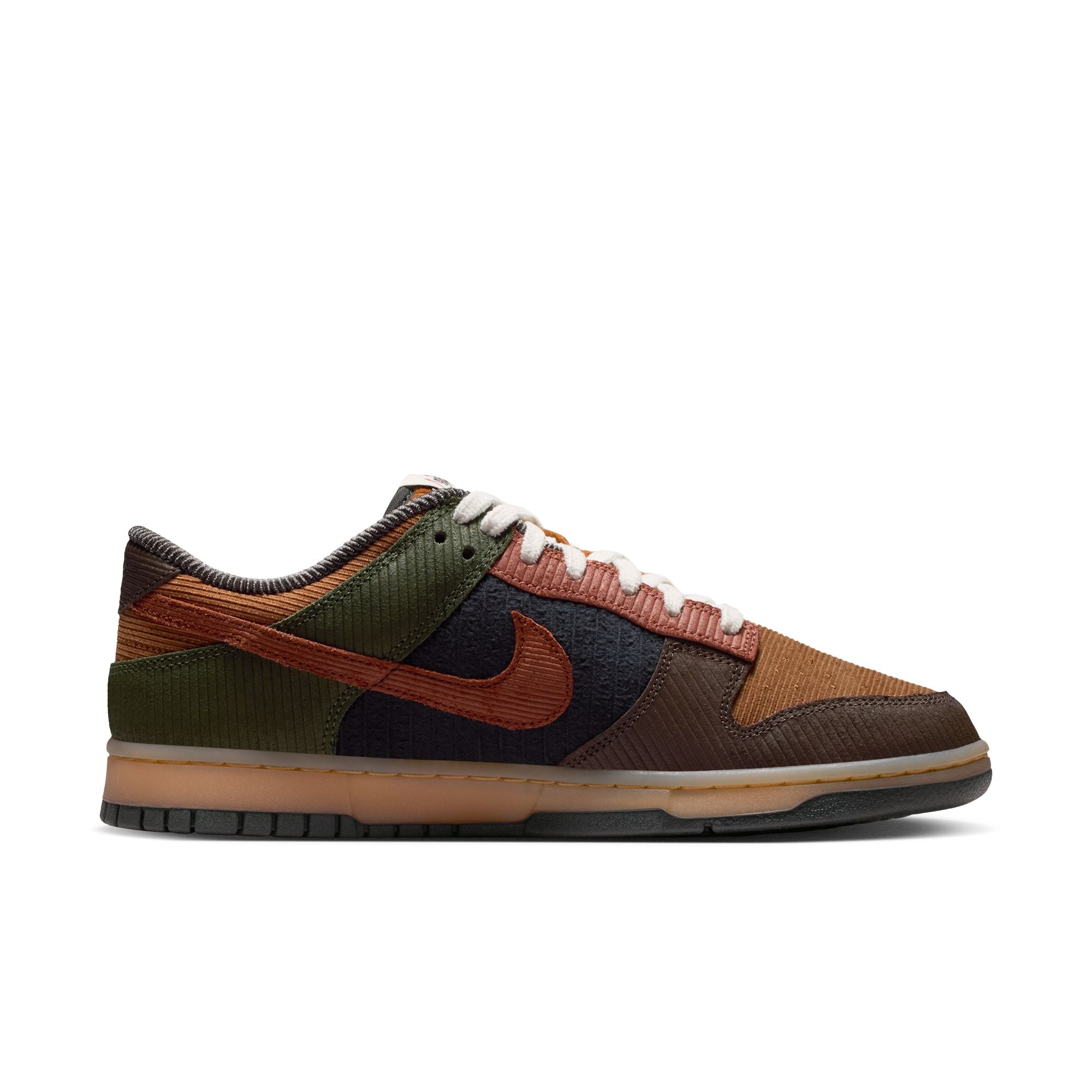 Dunk Low Retro Premium סניקרס