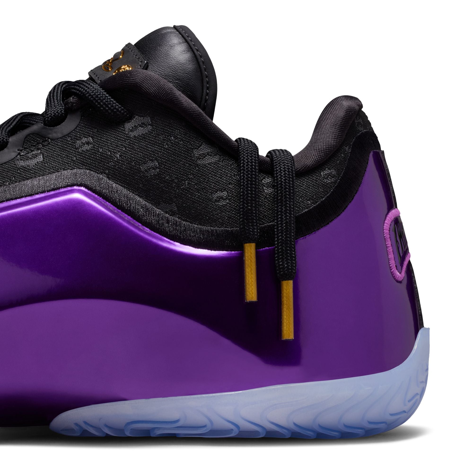 LEBRON XXIII LUX נעלי כדורסל