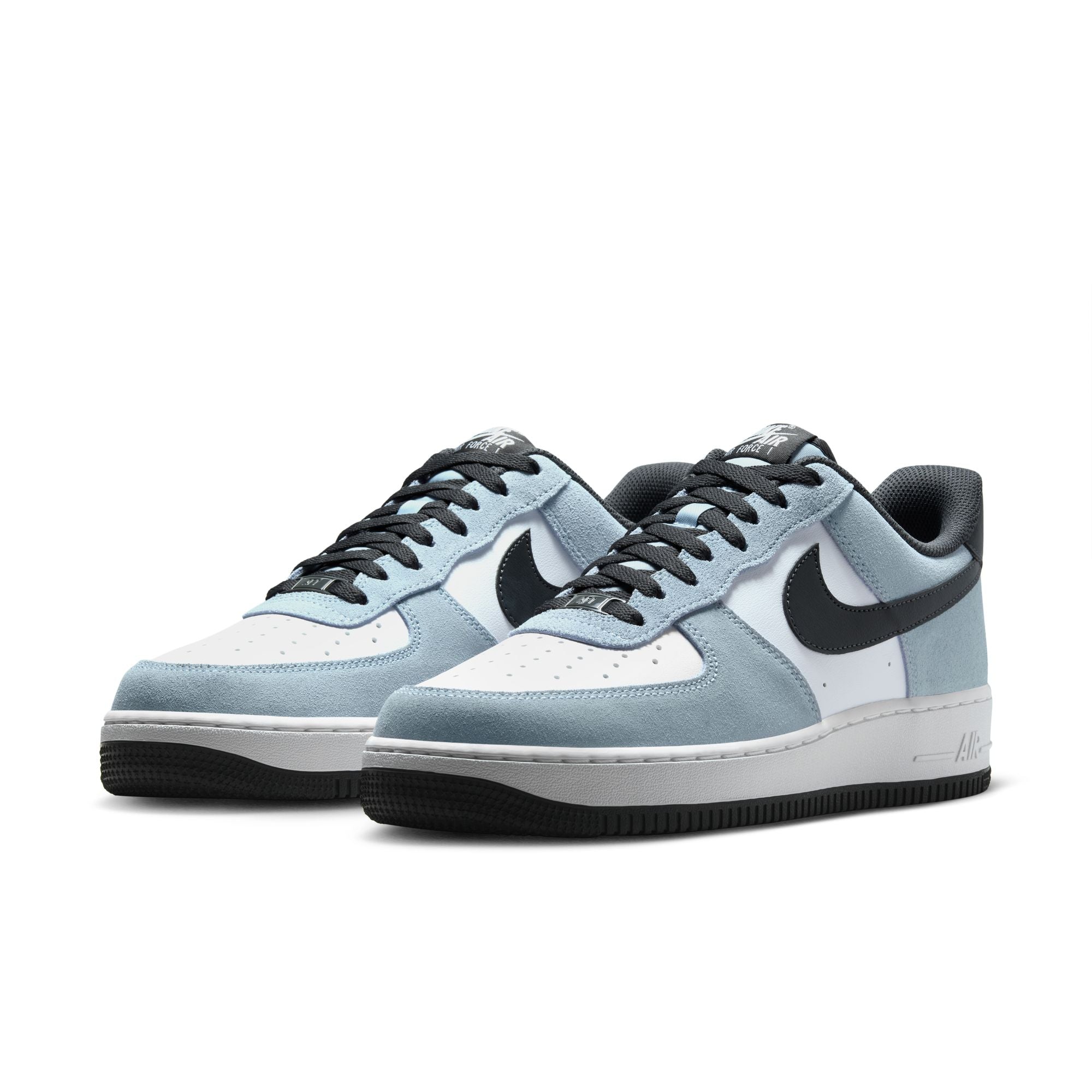AIR FORCE 1 07 LV8 סניקרס