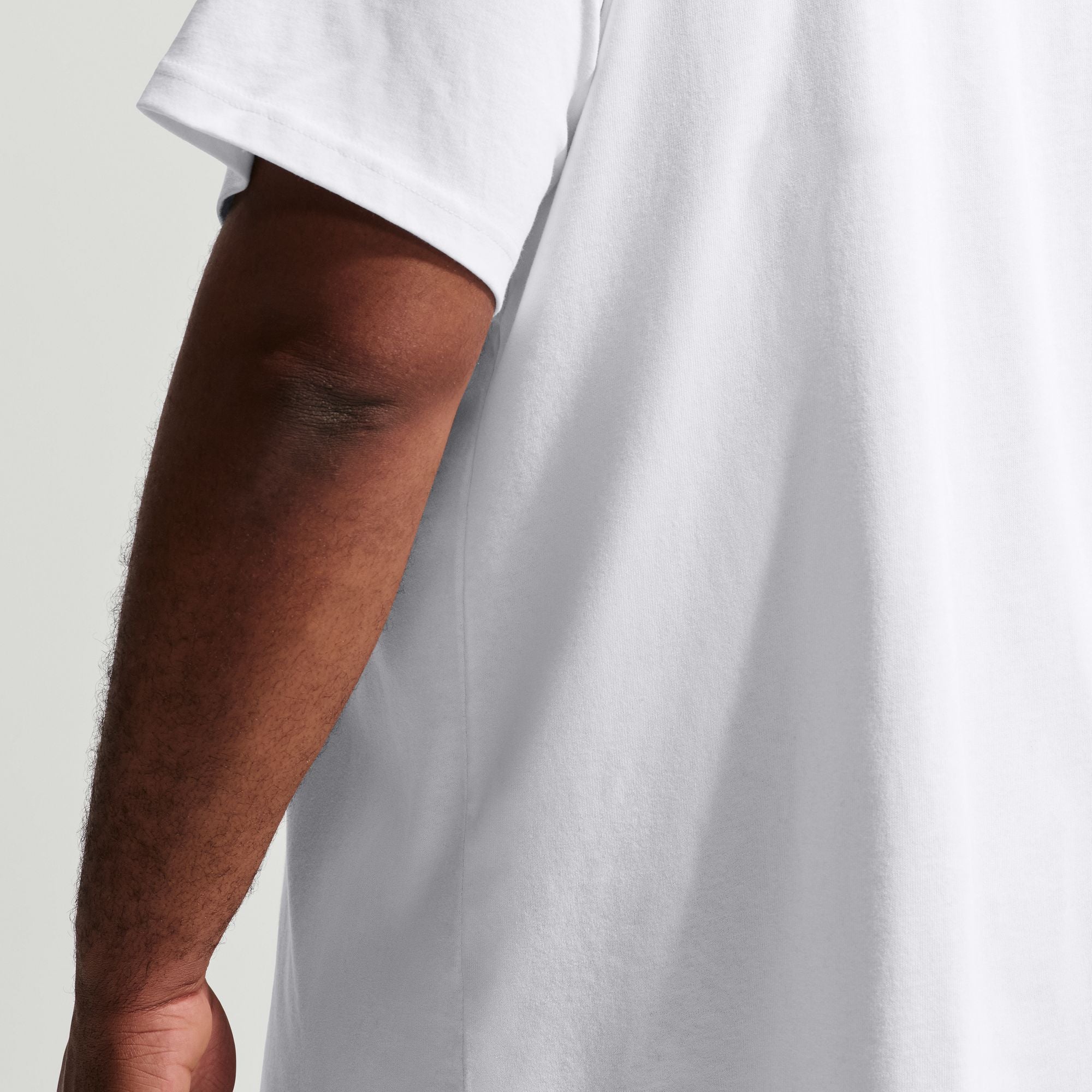SPORTSWEAR PREMIUM ESSENTIALS טי שירט