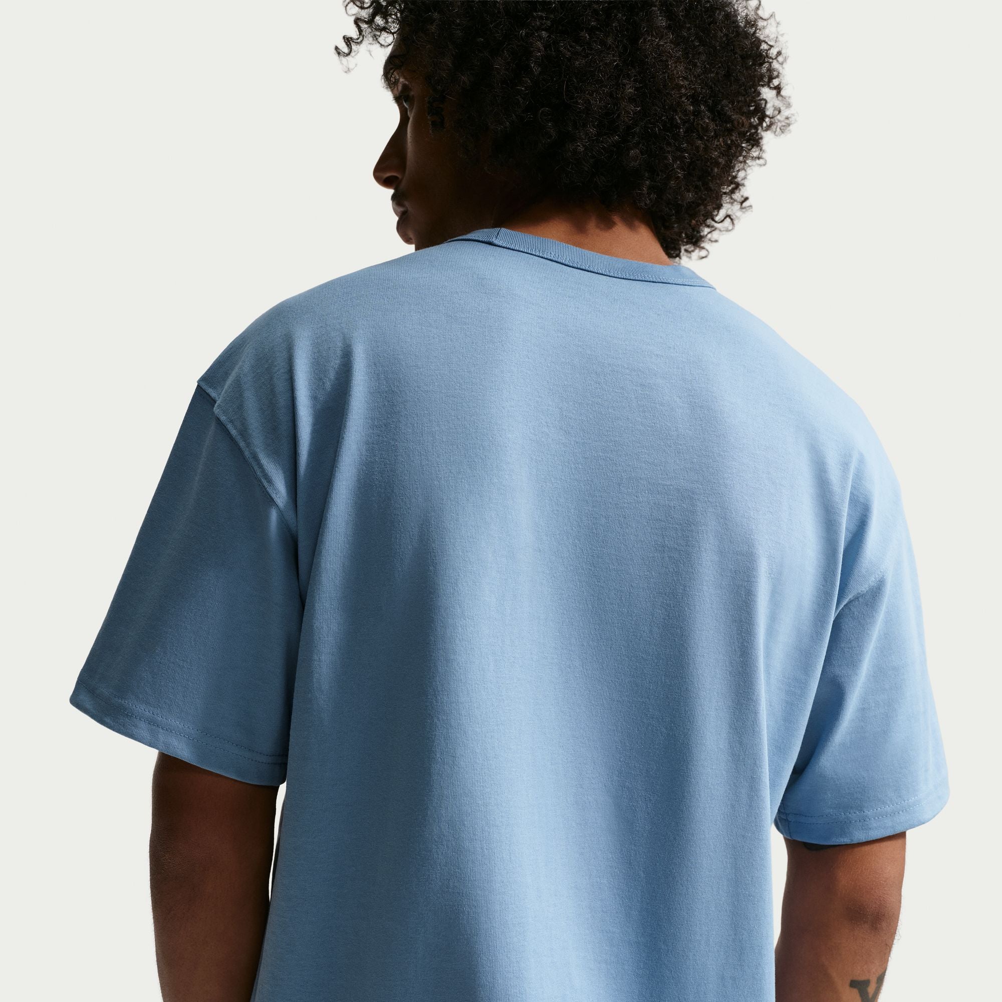 SPORTSWEAR PREMIUM ESSENTIALS טי שירט