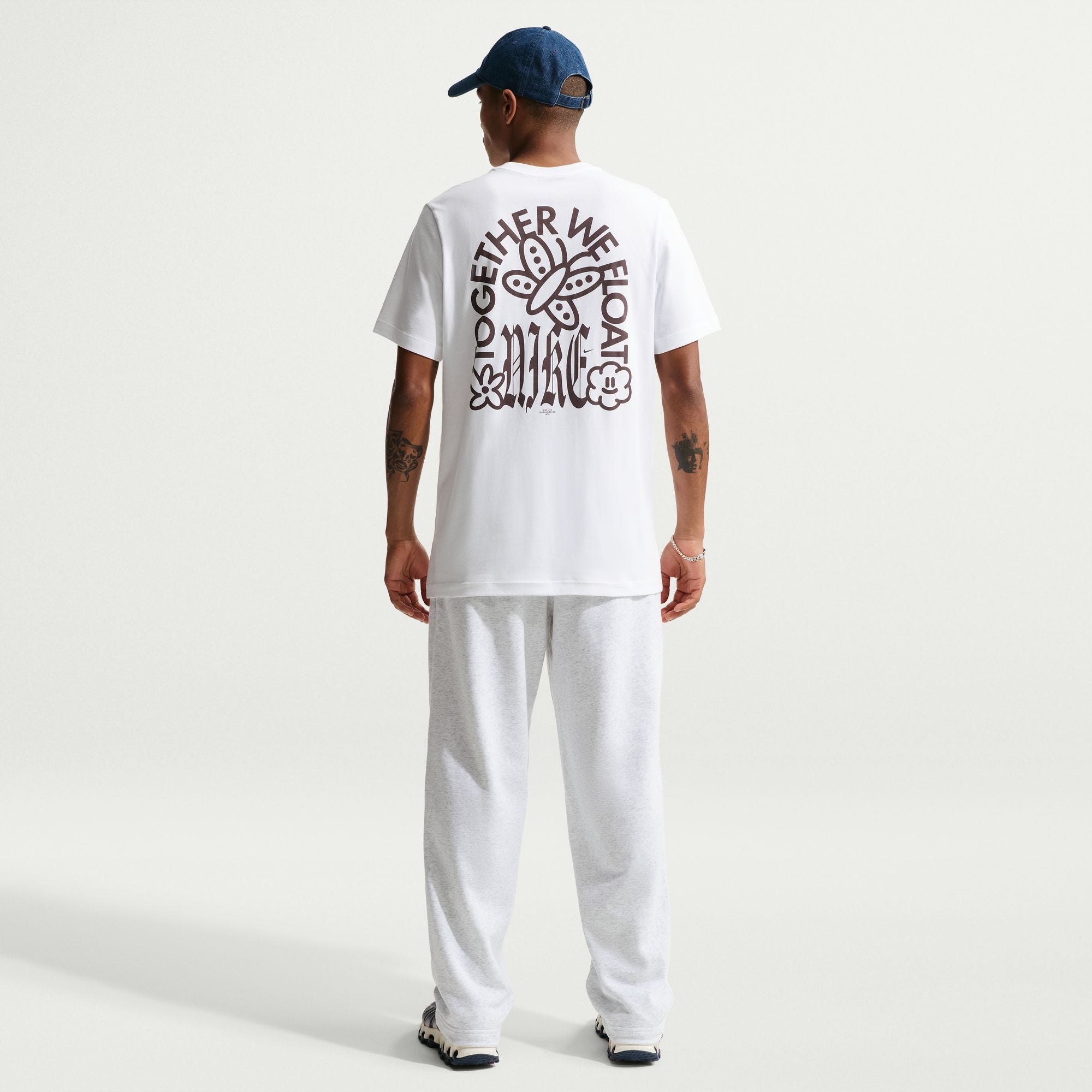 TOGETHER WE FLOAT טי שירט