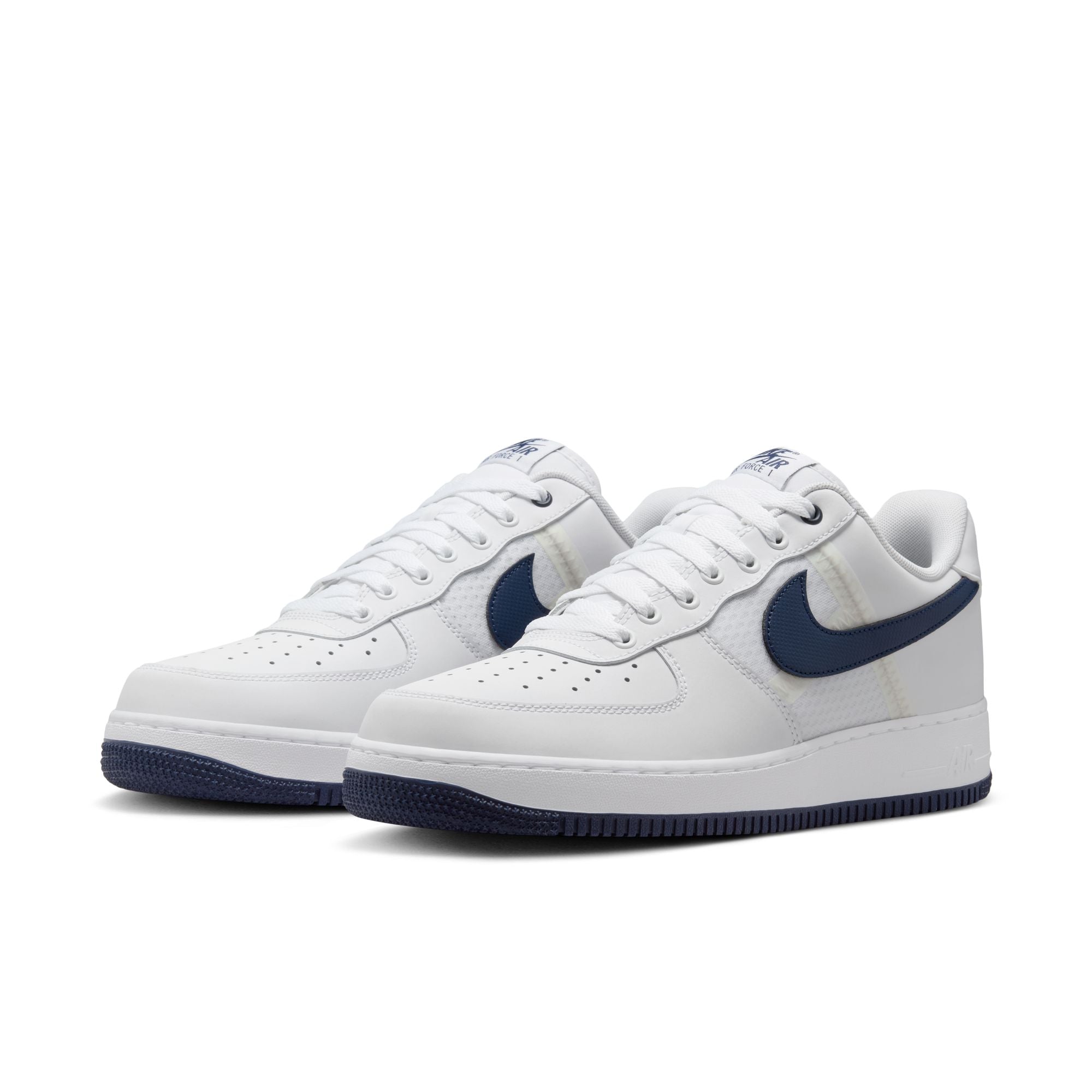 NIKE AIR FORCE 1 07 LV8 סניקרס