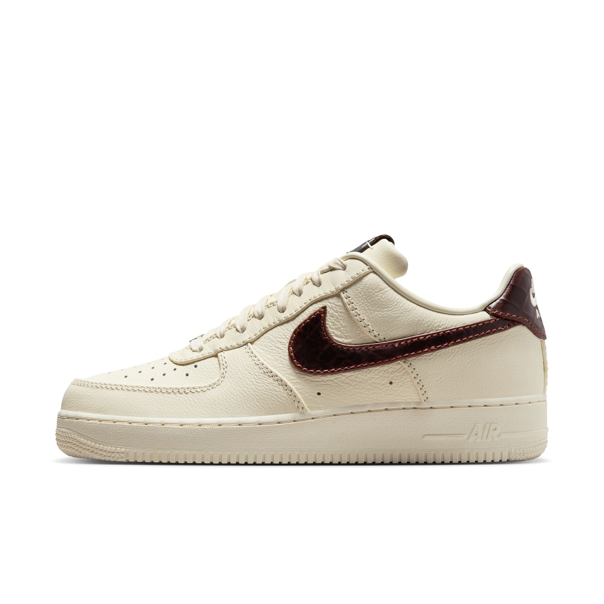 AIR FORCE 1  07 סניקרס