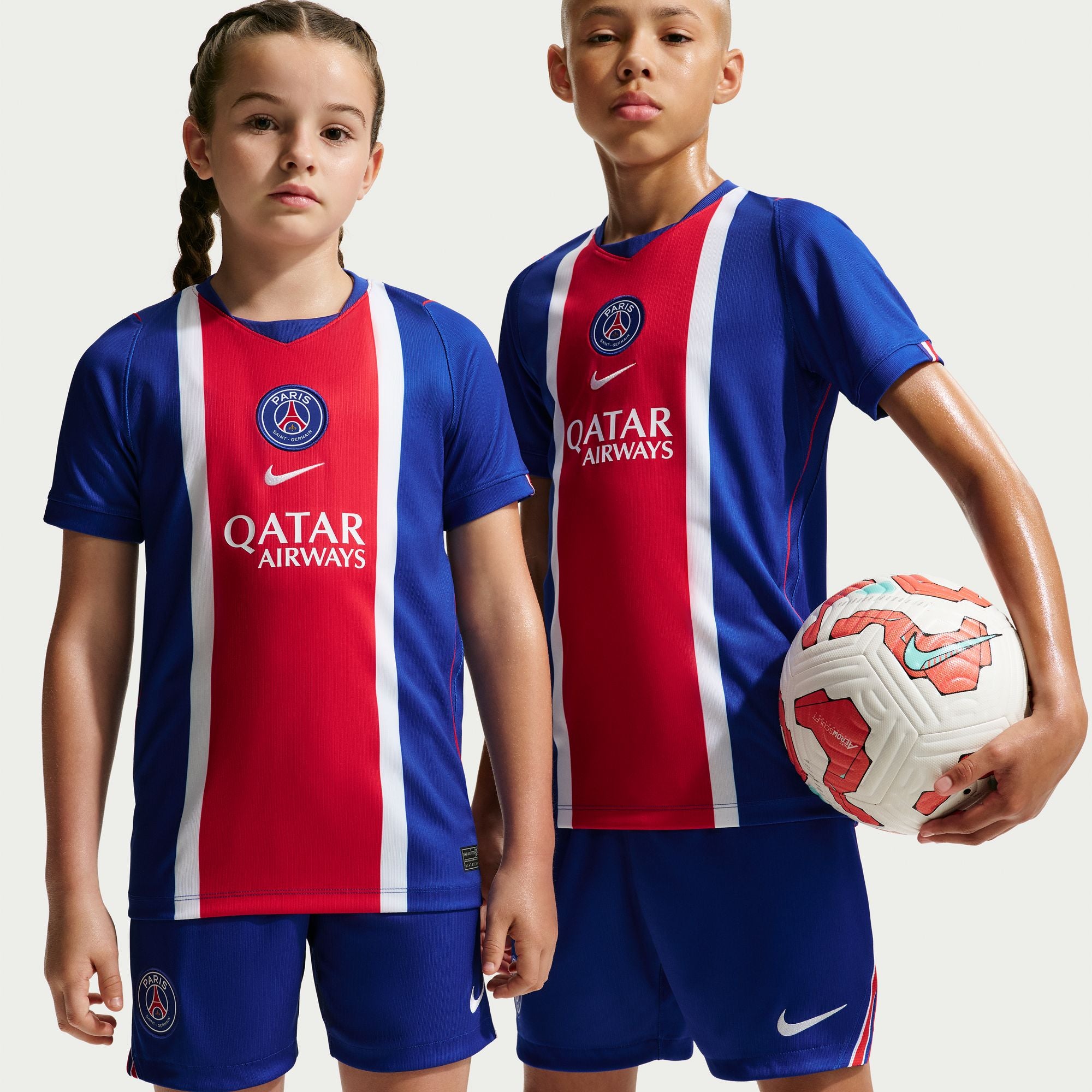 Paris Saint-Germain 2026/27 Stadium Home טישרט
